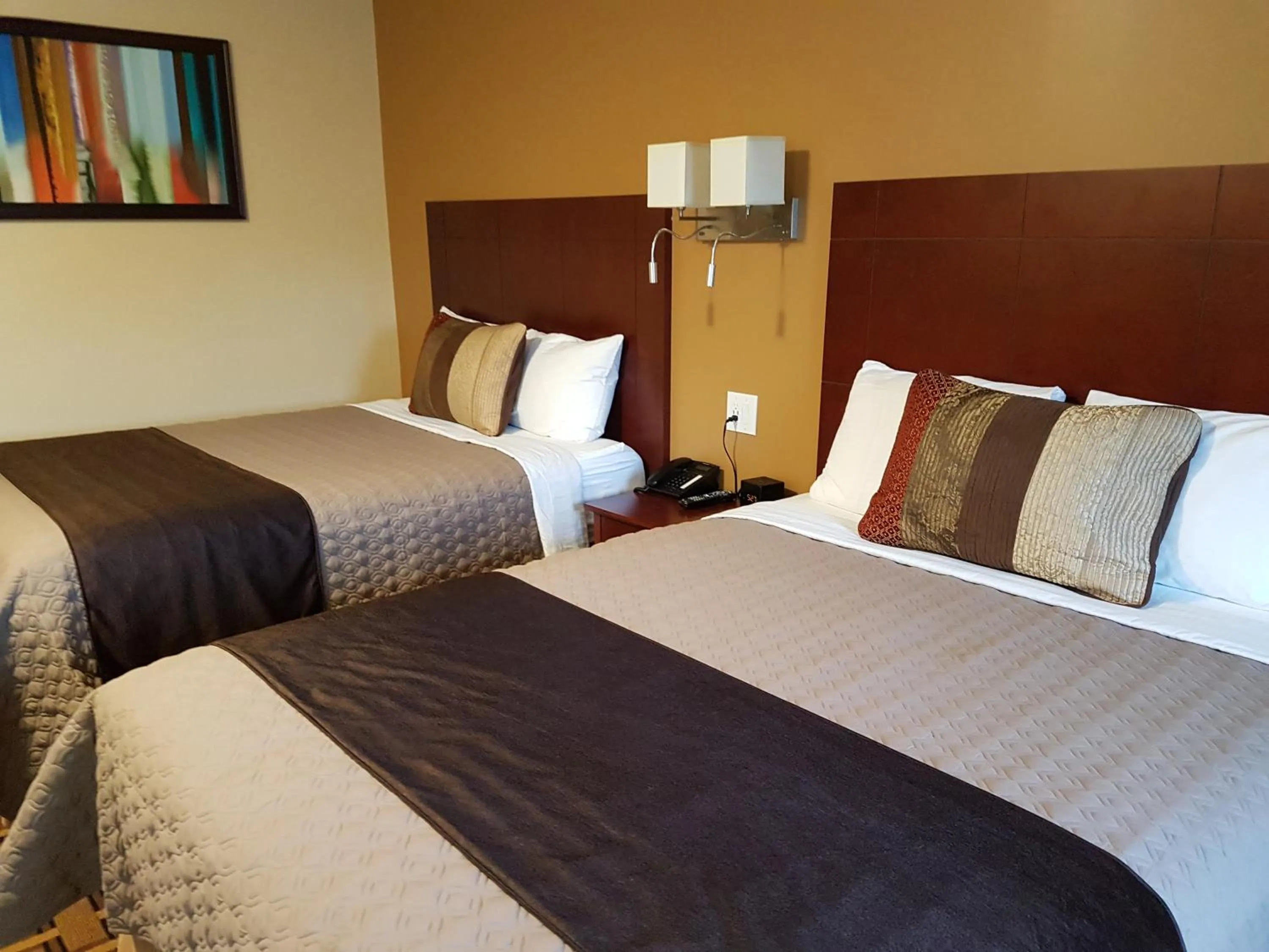 Bedroom, Bed in Fox Motor Inn