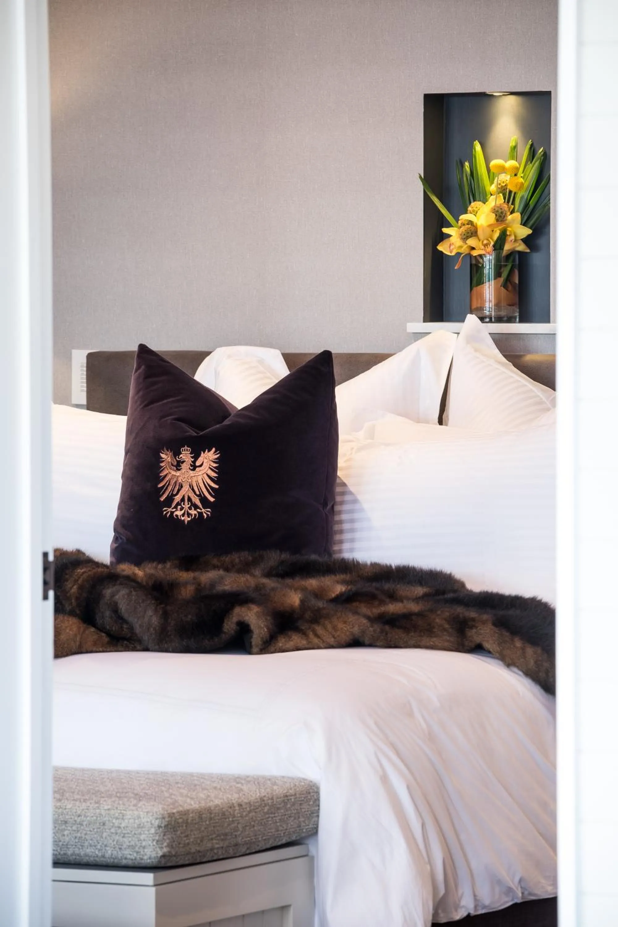 Bed in Eichardt's Private Hotel