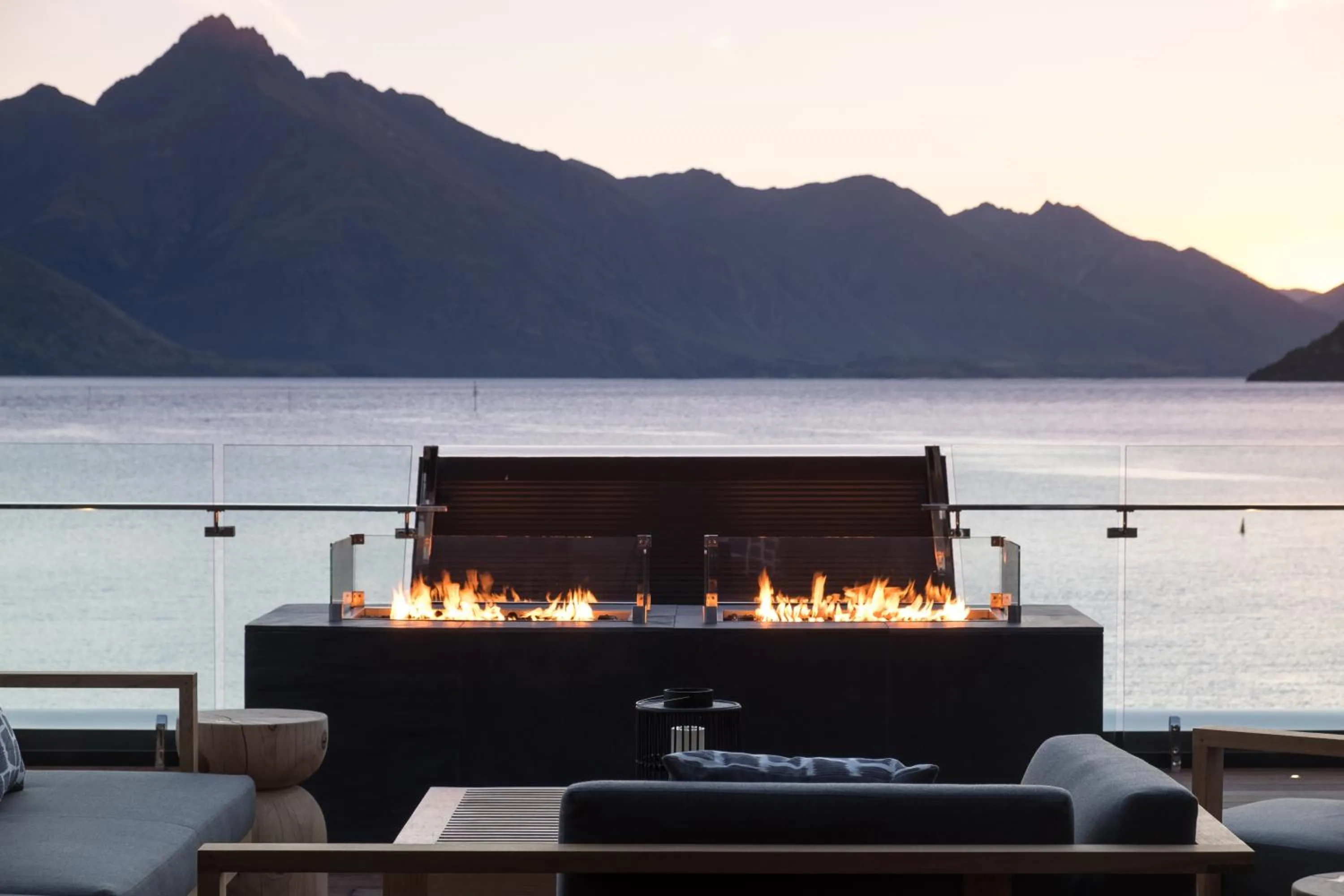 Lake view in Eichardt's Private Hotel