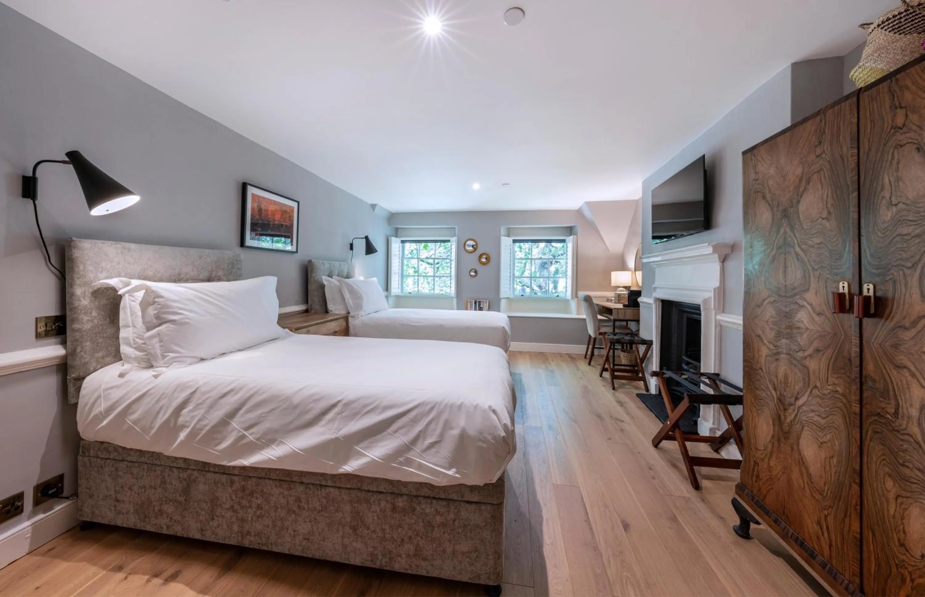 Decorative detail, Bed in Eight