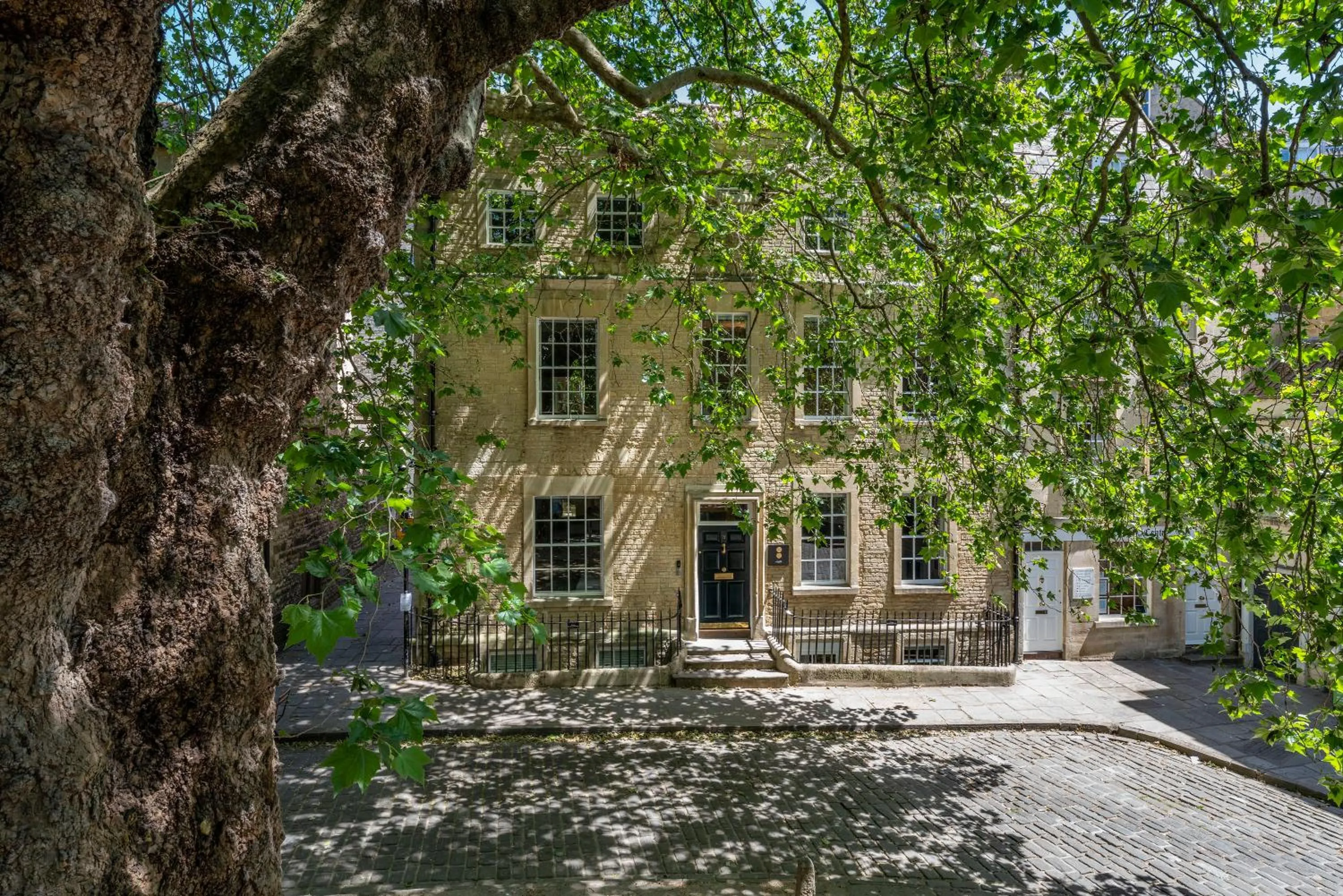 Property building in Eight