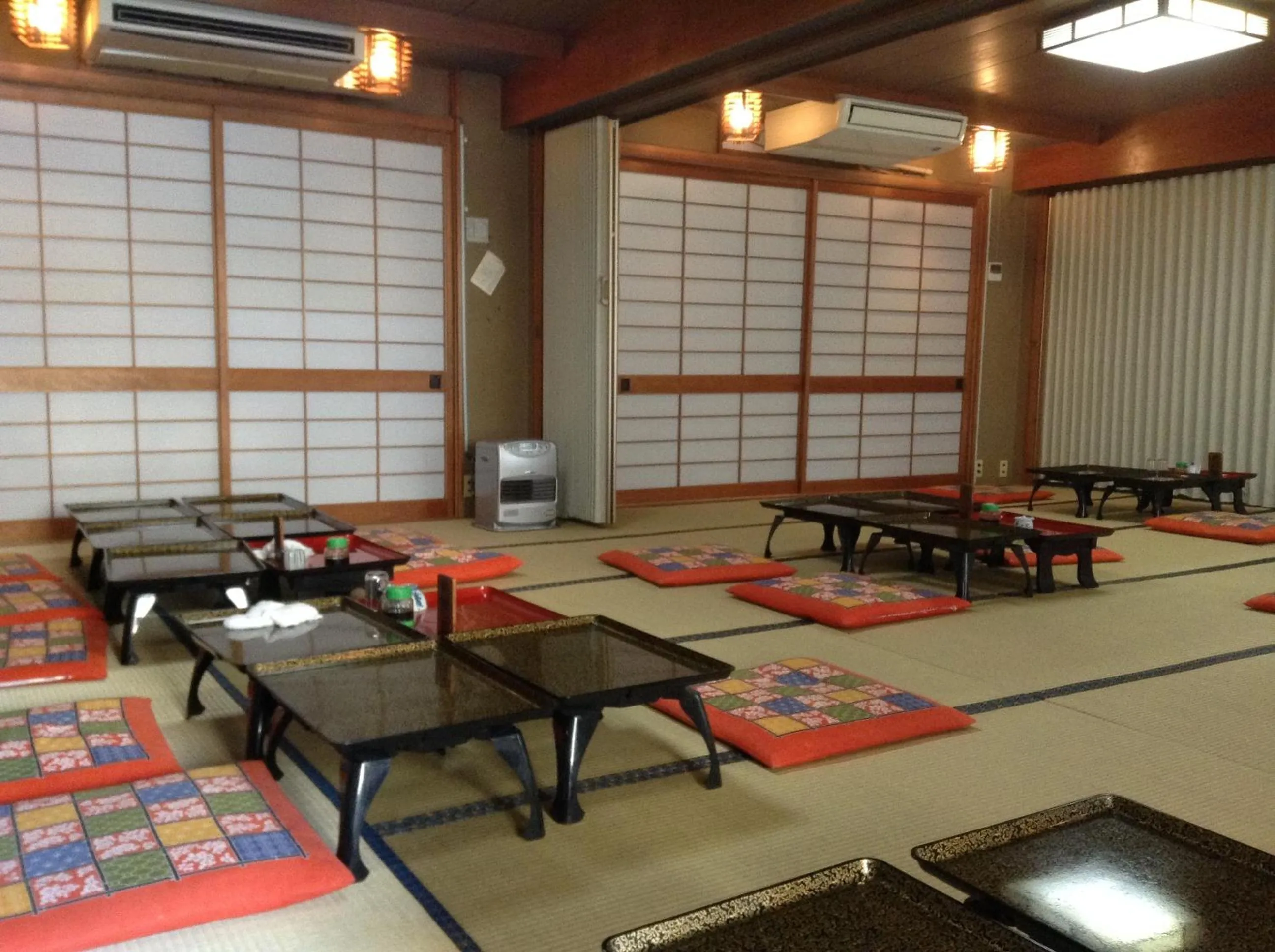 Restaurant/places to eat in Chitosekan