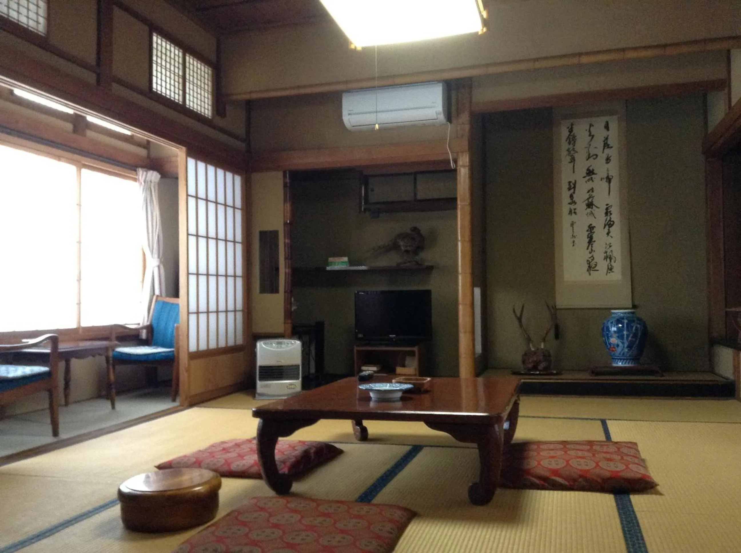Photo of the whole room in Chitosekan