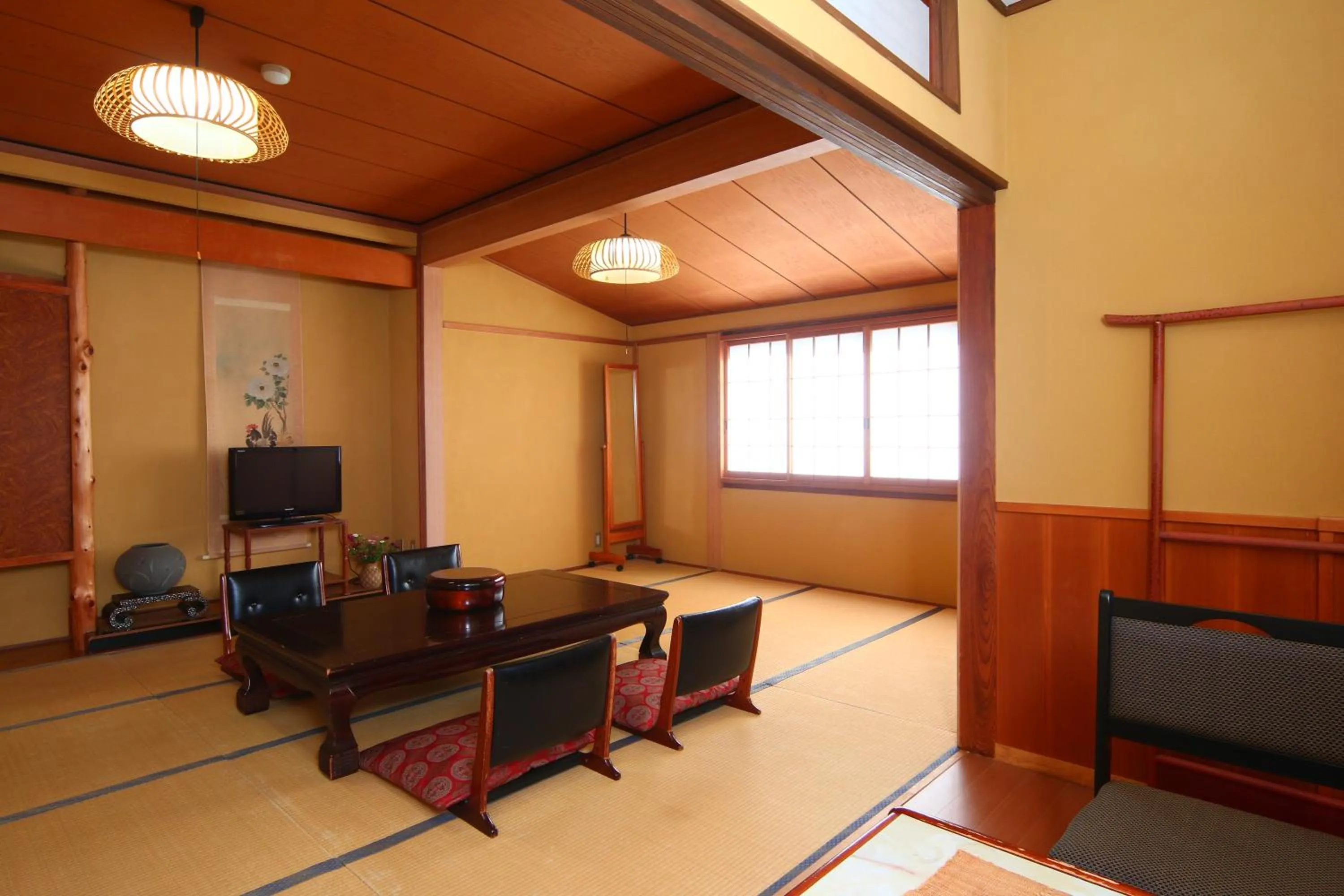 Seating area in Chitosekan