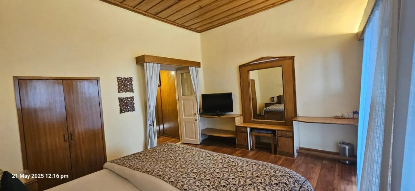 Bedroom, Bed in Hotel Padmini NIvas