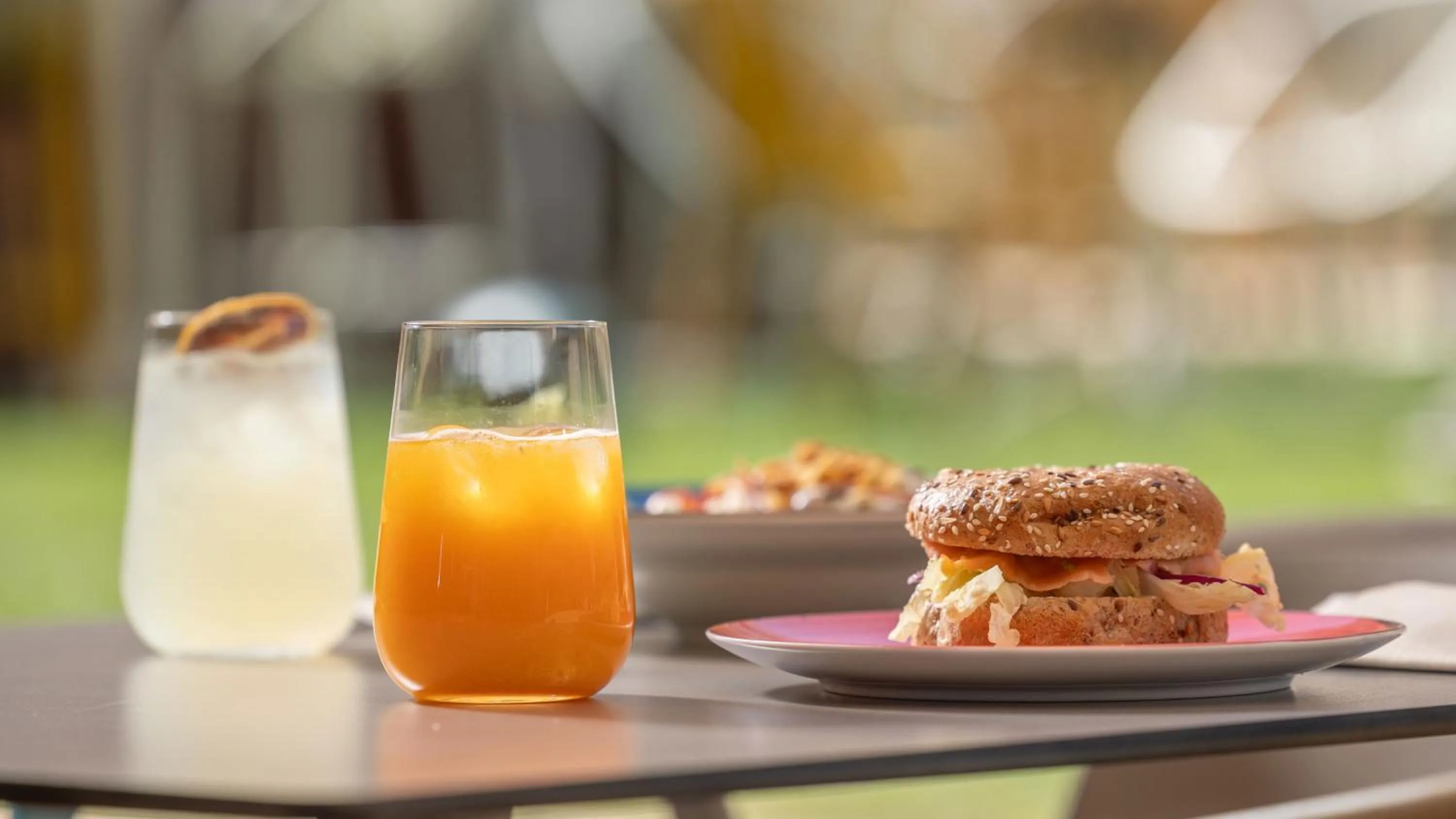 Restaurant/places to eat in Holiday Inn Algarve Albufeira by IHG