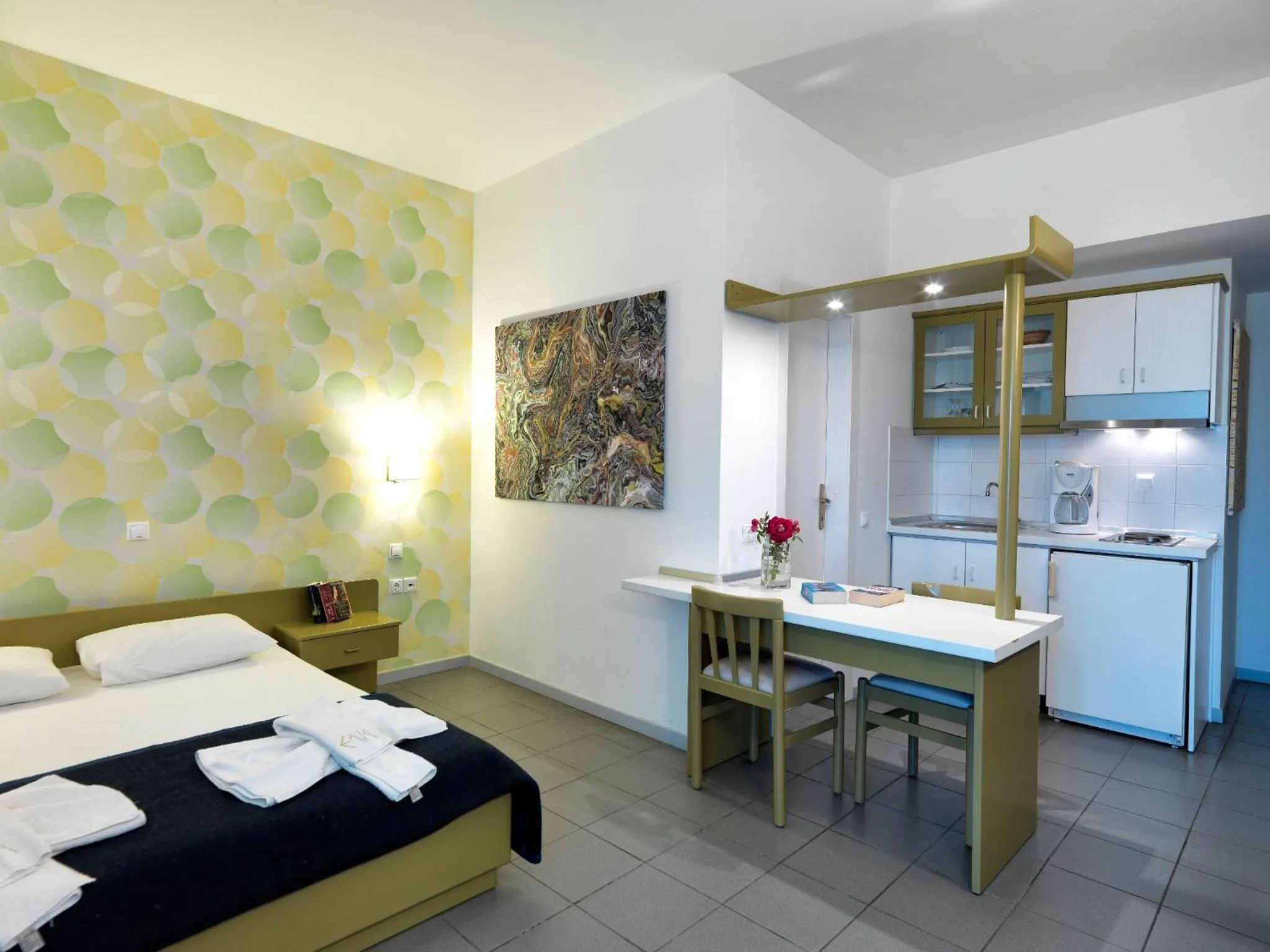 Coffee/tea facilities, Bed in Elia Apartments