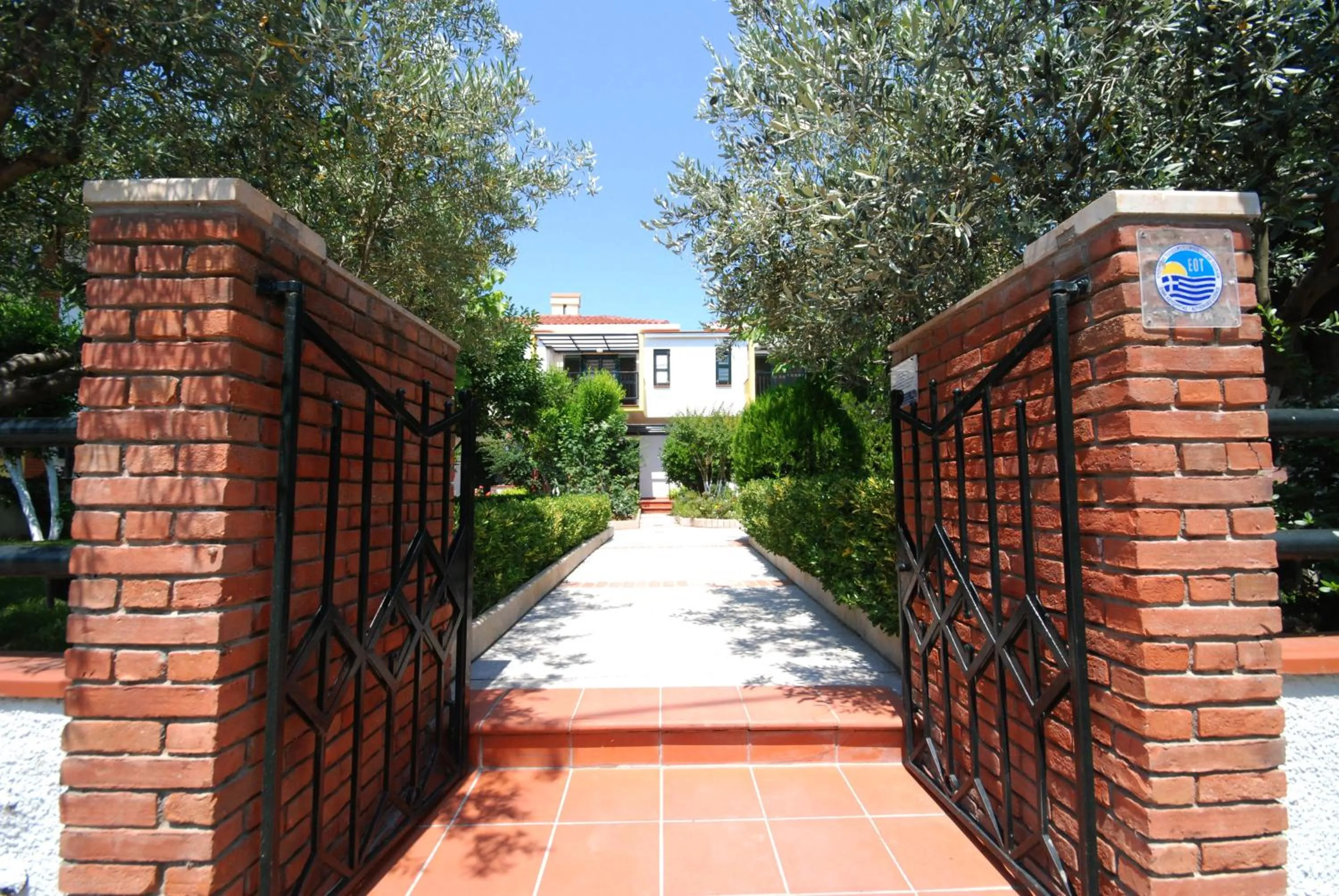 Facade/entrance in Elia Apartments