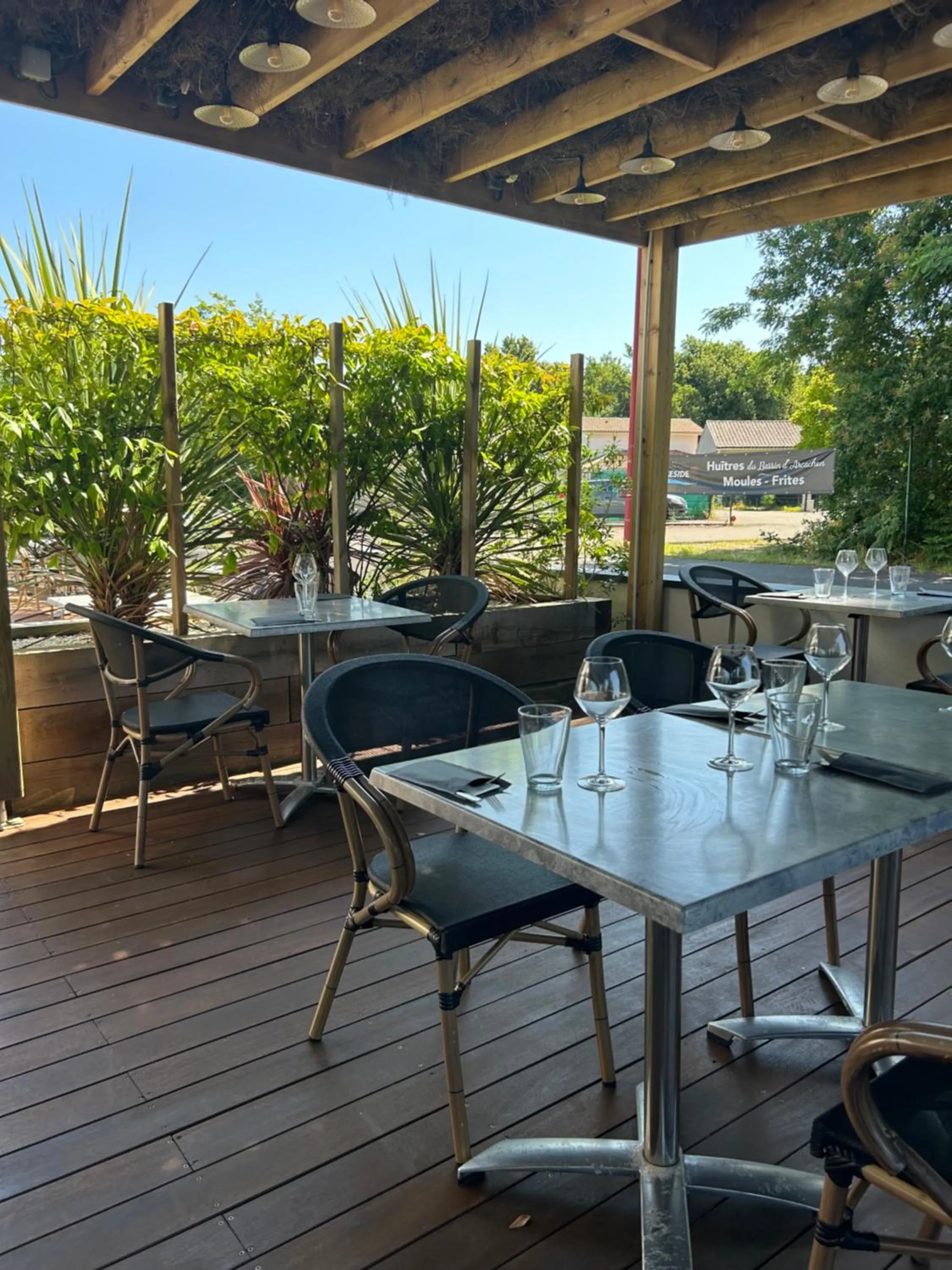 Balcony/Terrace in The Originals Boutique, Hôtel Lakeside, Biscarrosse , Lac