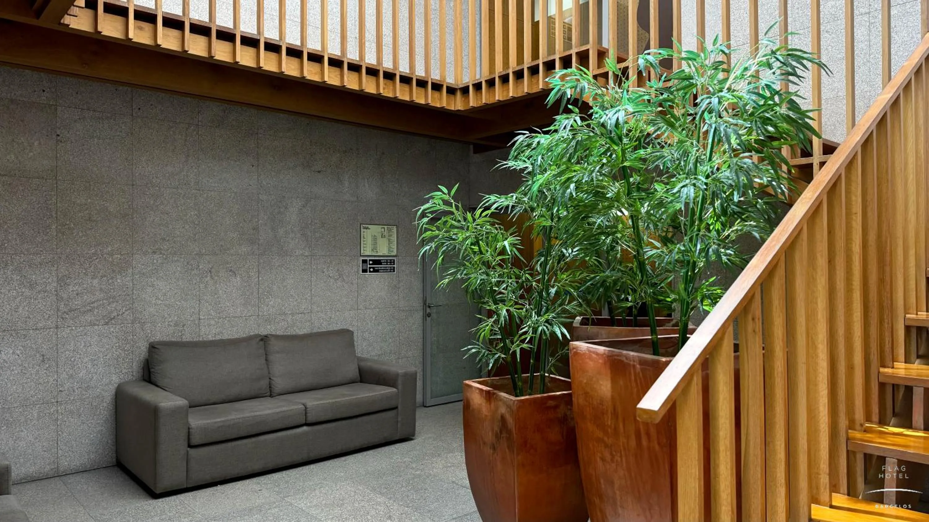 Seating area in Flag Hotel Barcelos