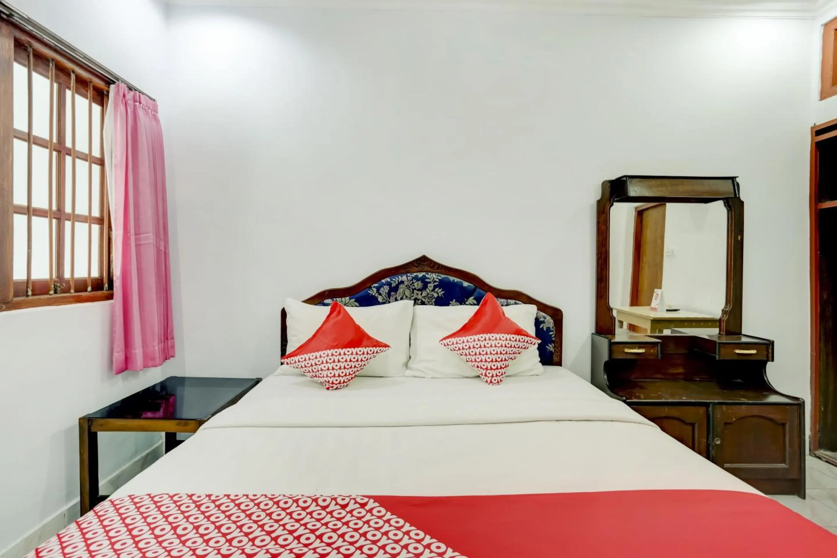 Bedroom, Bed in Hotel O Ratu