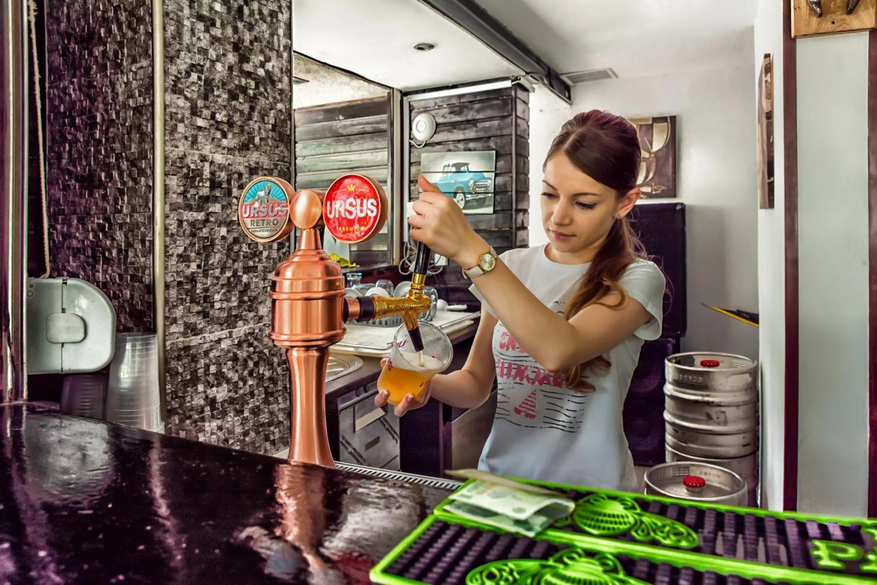 Lounge or bar in Hotel Capitol