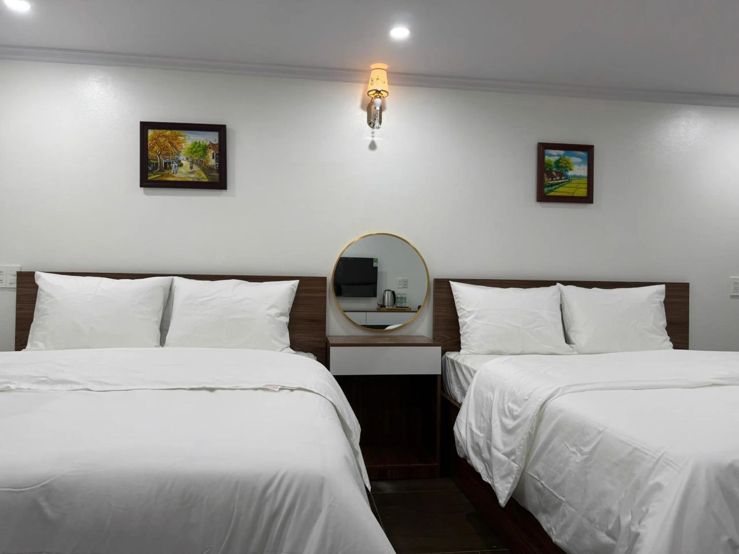 Bed in Family Transit 2 Hotel