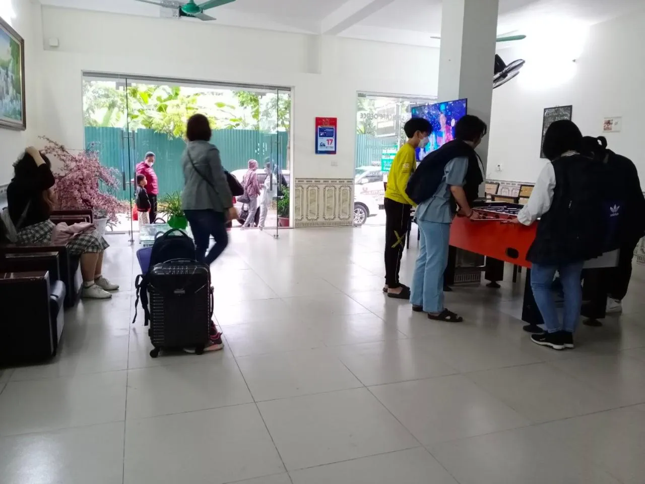 Restaurant/places to eat in Coffe House Homestay