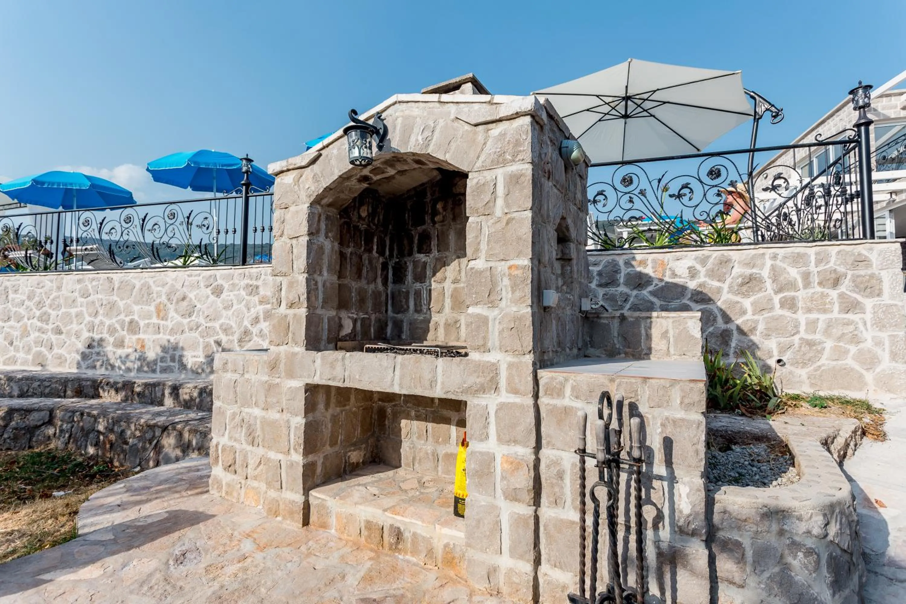 BBQ facilities in Luštica Apartments