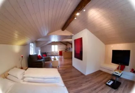 Photo of the whole room in Hôtel de l'Etoile