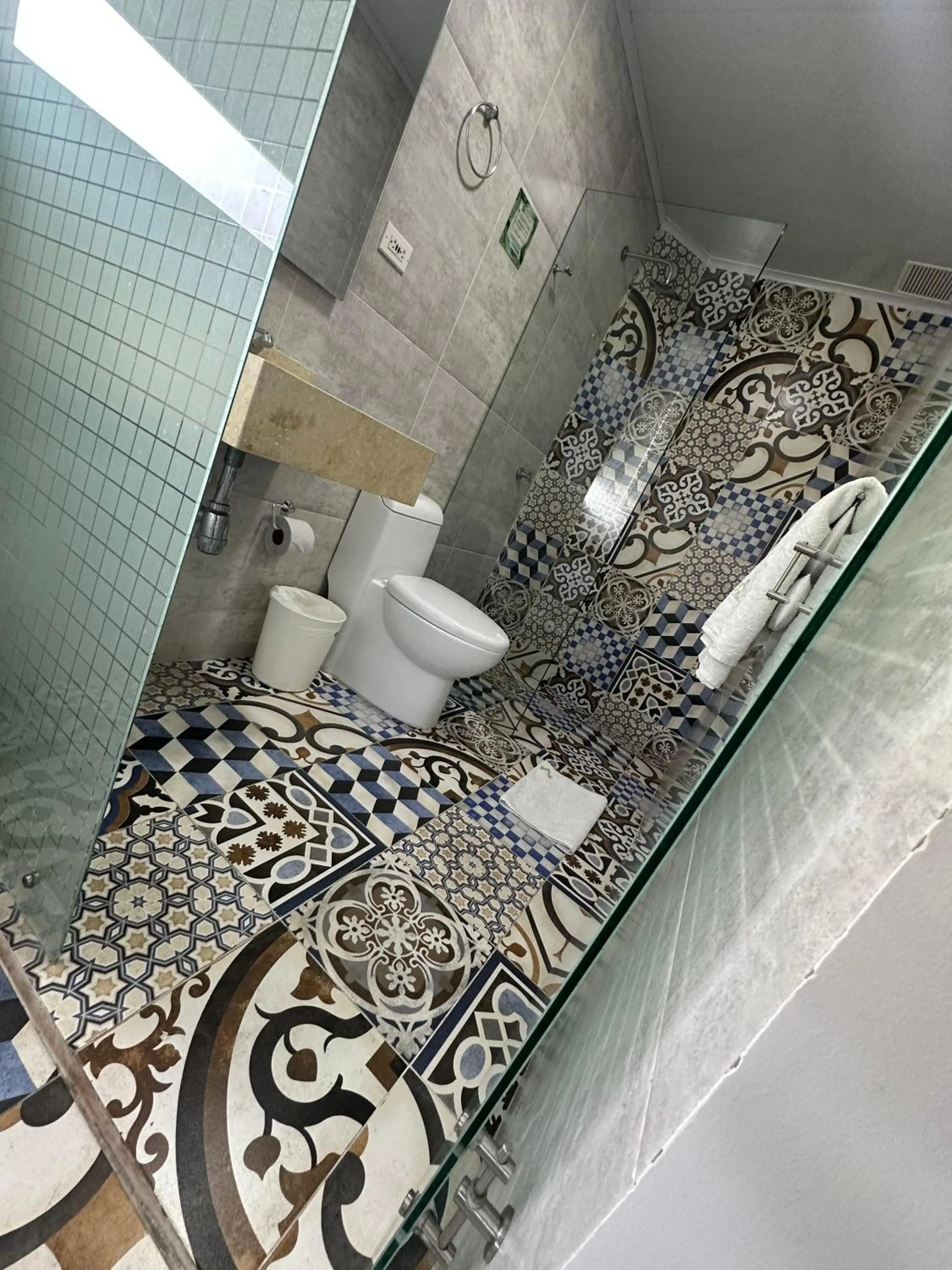 Bathroom in Hotel Millenium Victoria Plaza