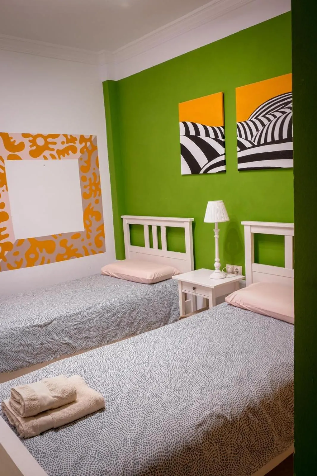 Bed in ELENA Flat Malaga Center