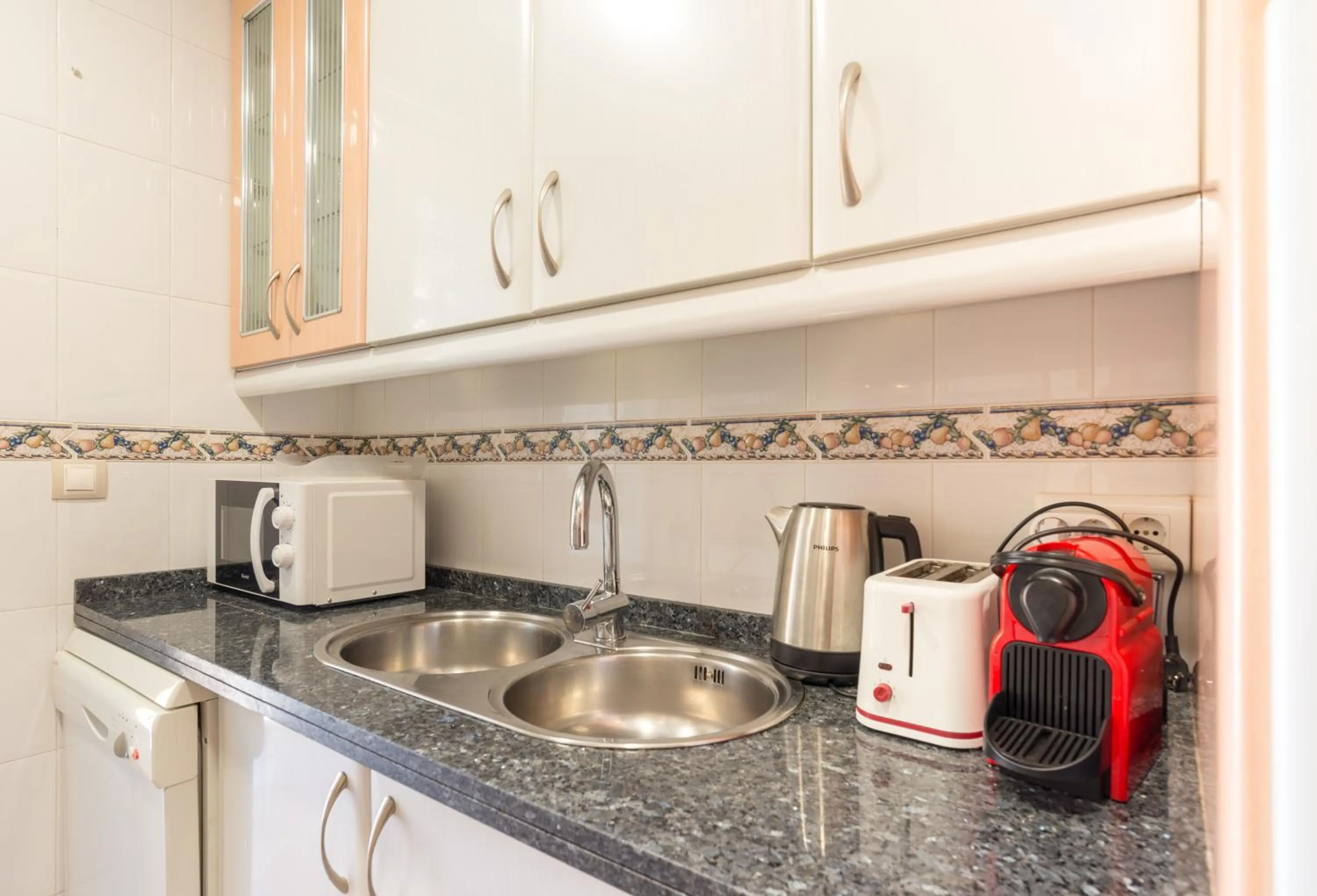 Coffee/tea facilities in ELENA Flat Malaga Center