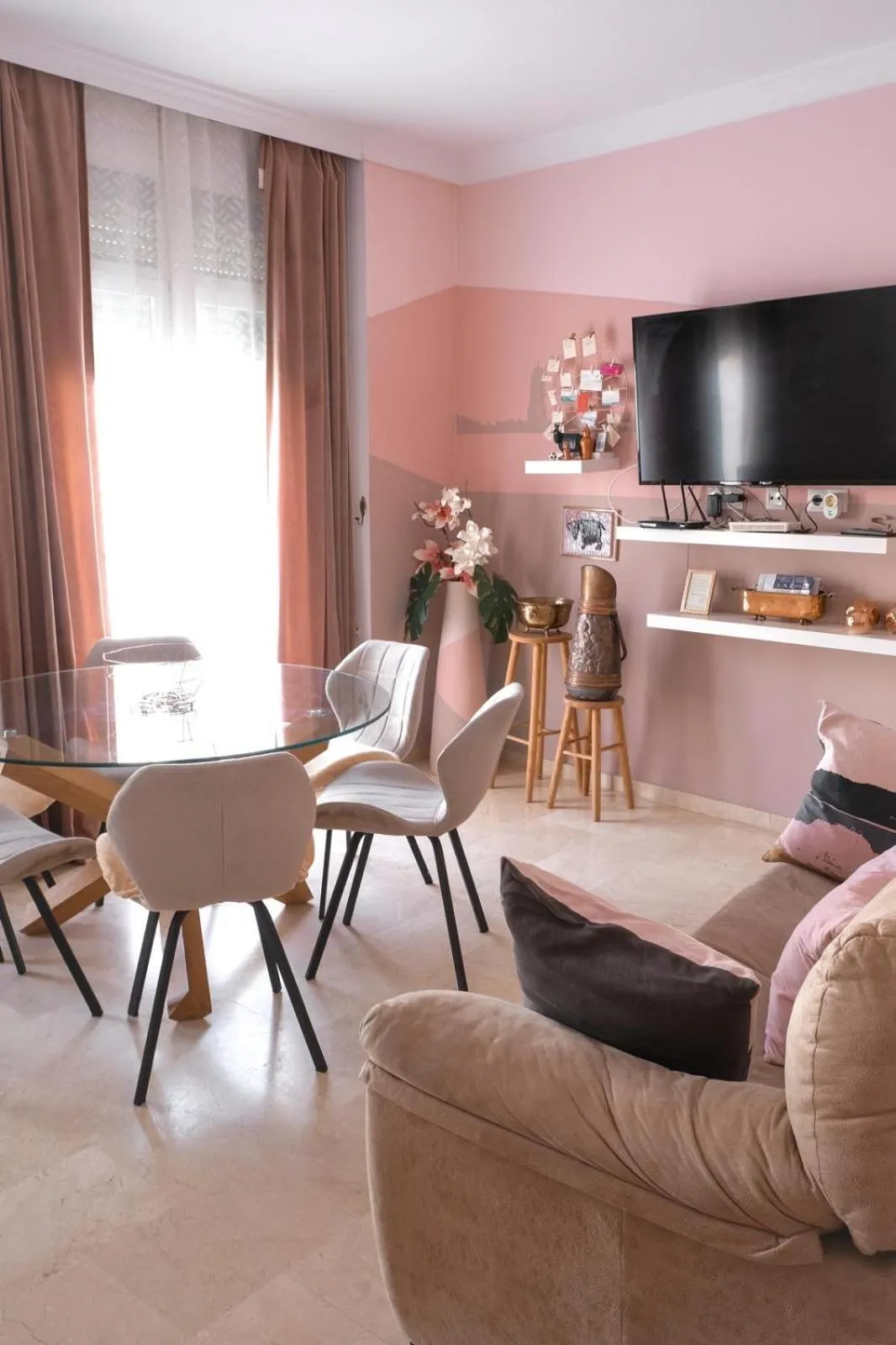 Communal lounge/ TV room in ELENA Flat Malaga Center