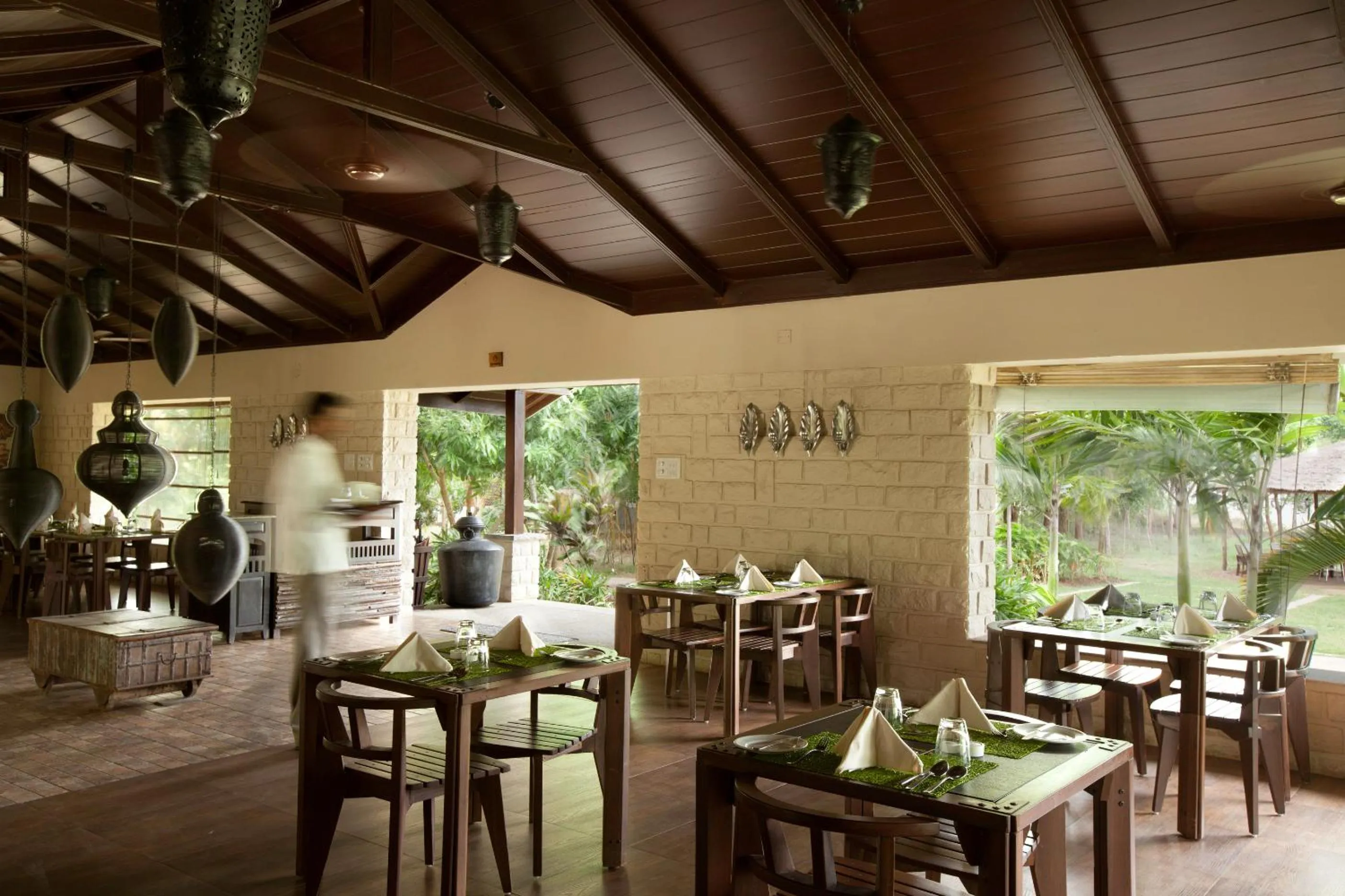 Restaurant/places to eat in The Serai Kabini