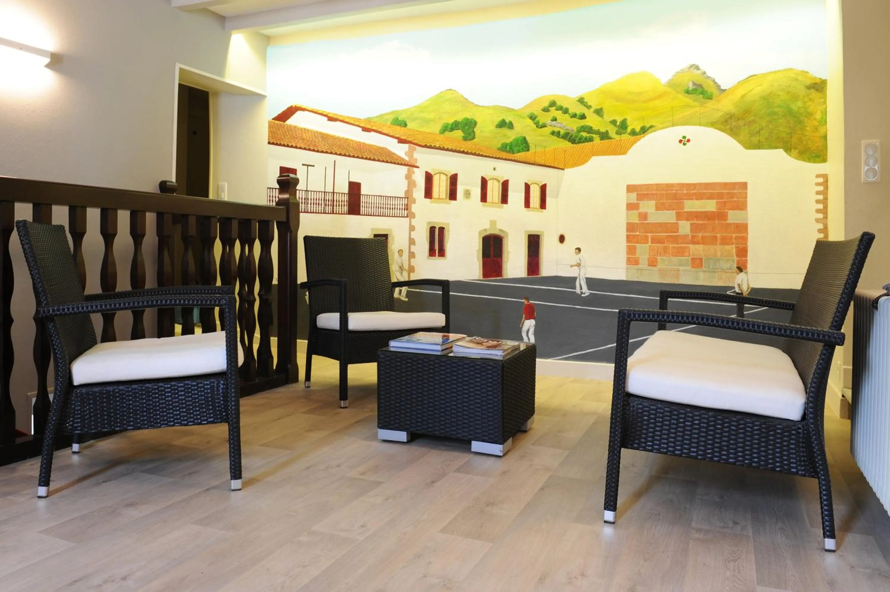 Seating area in Manexenea