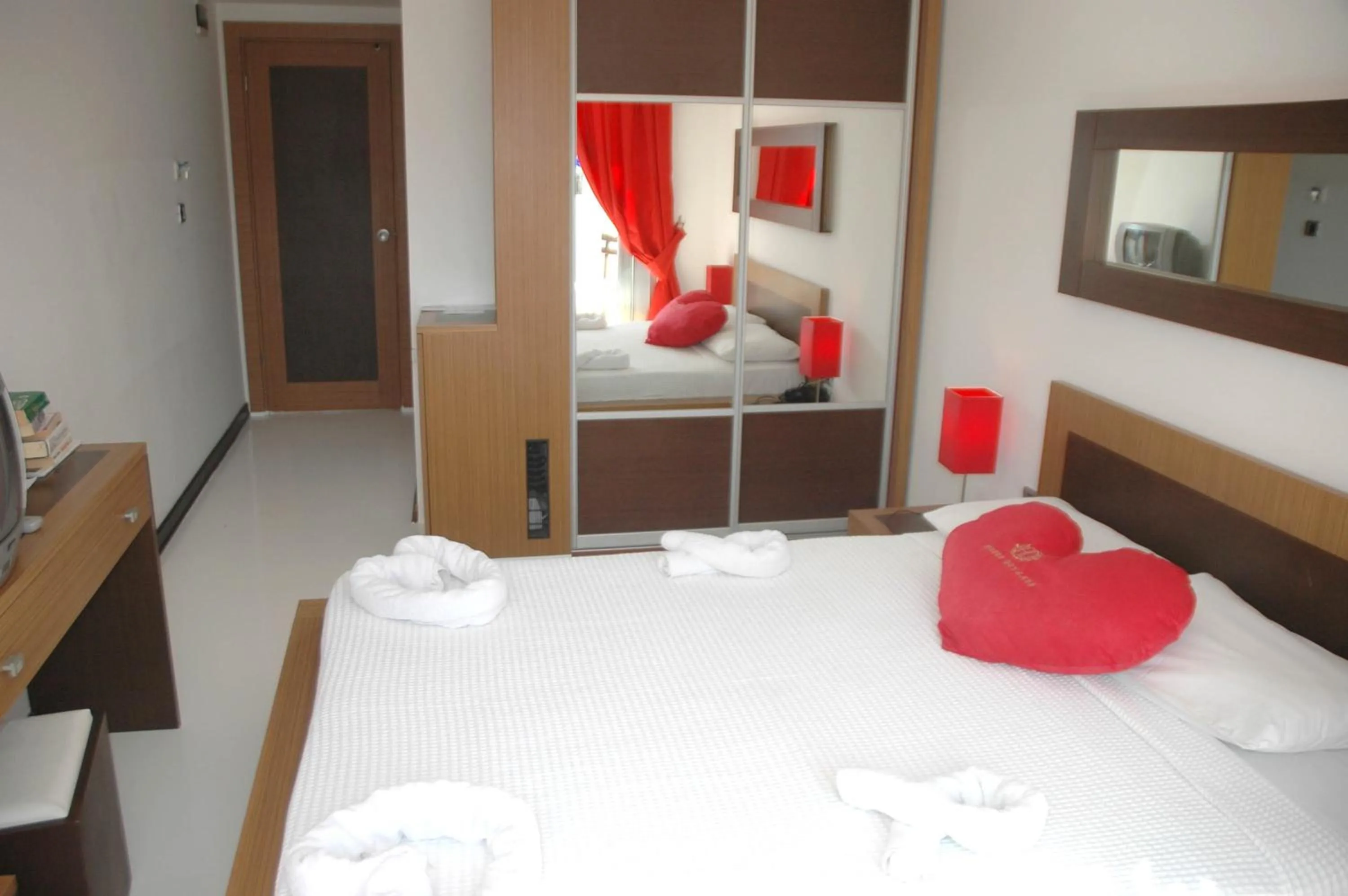 Bedroom in Devamli Hotel