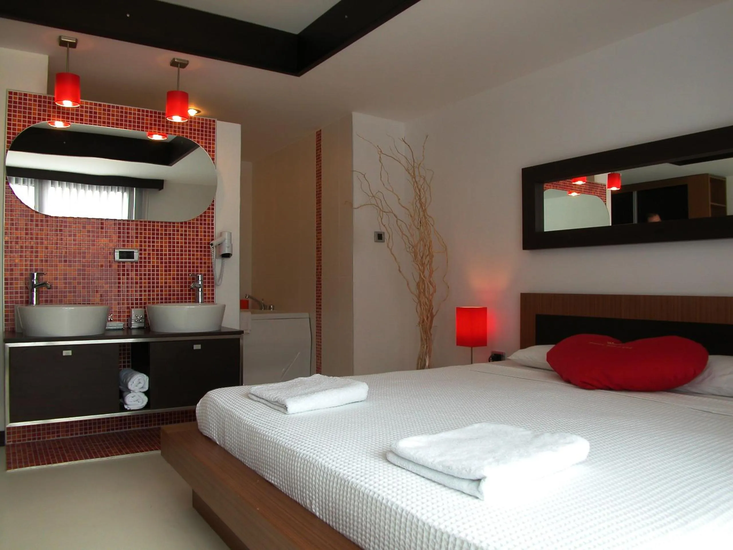 Bedroom in Devamli Hotel