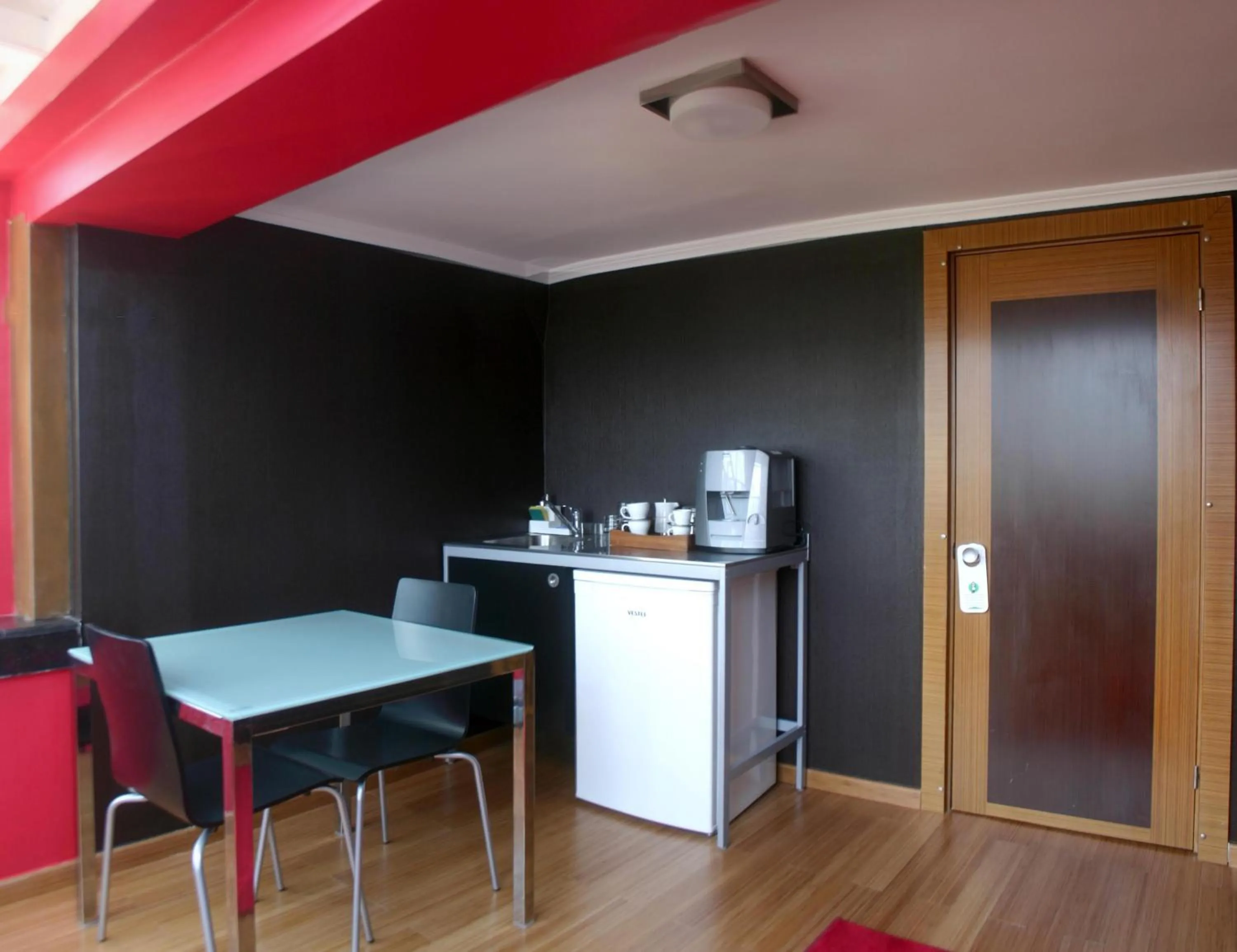 Kitchen or kitchenette in Devamli Hotel