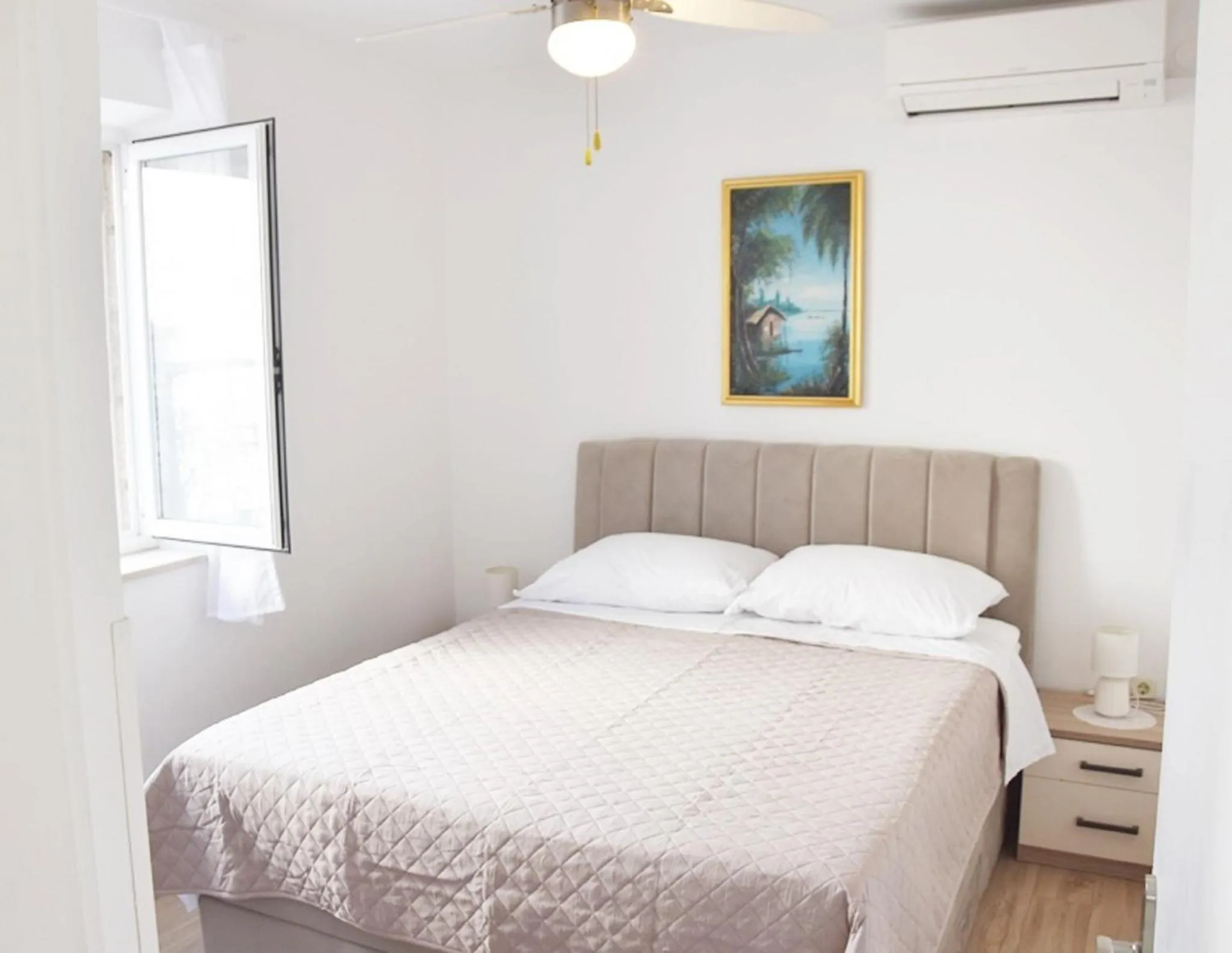 Bed in Apartments Vulicevic