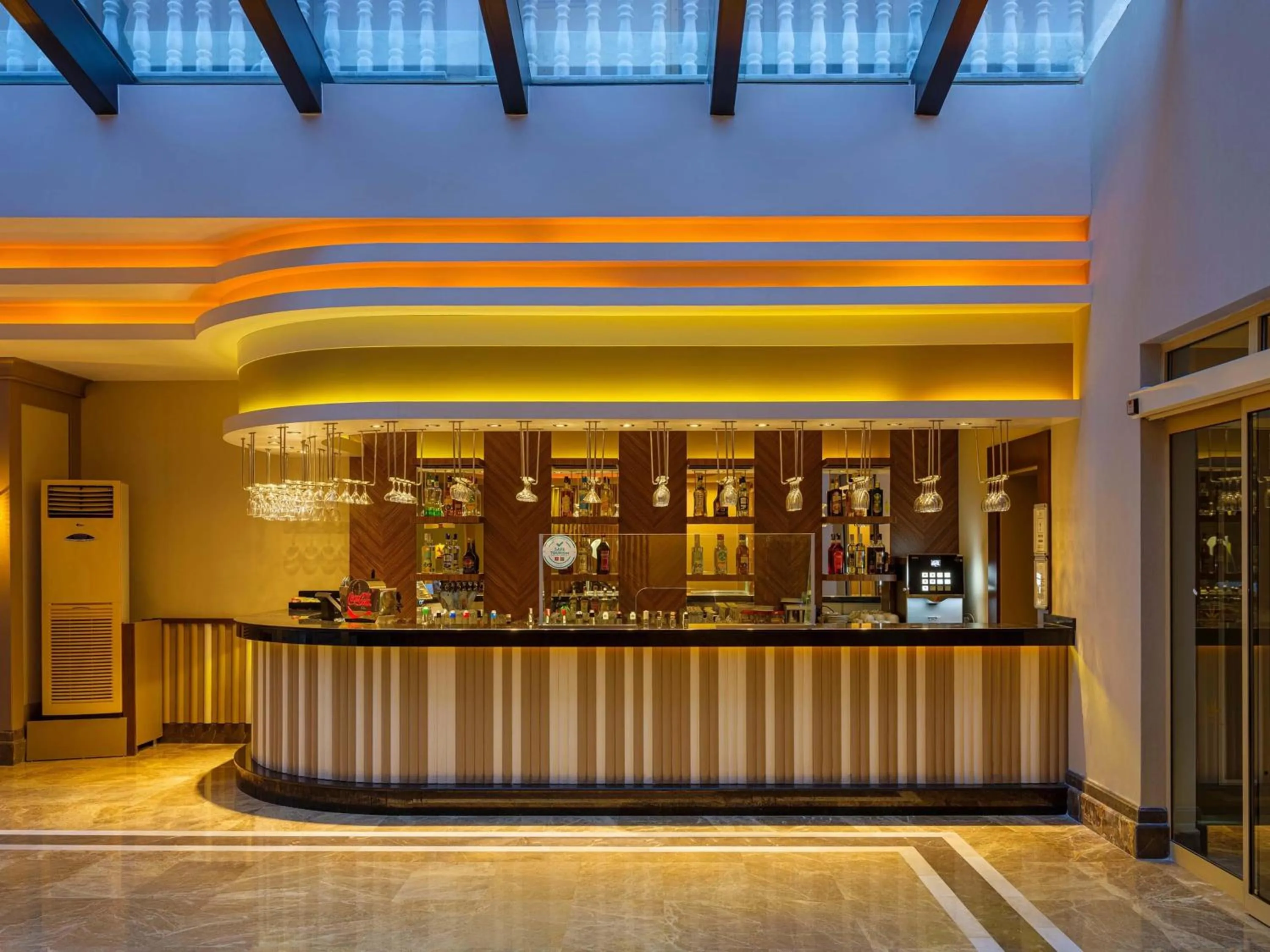 Lounge or bar in Aydinbey Famous Resort - Ultra All Inclusive