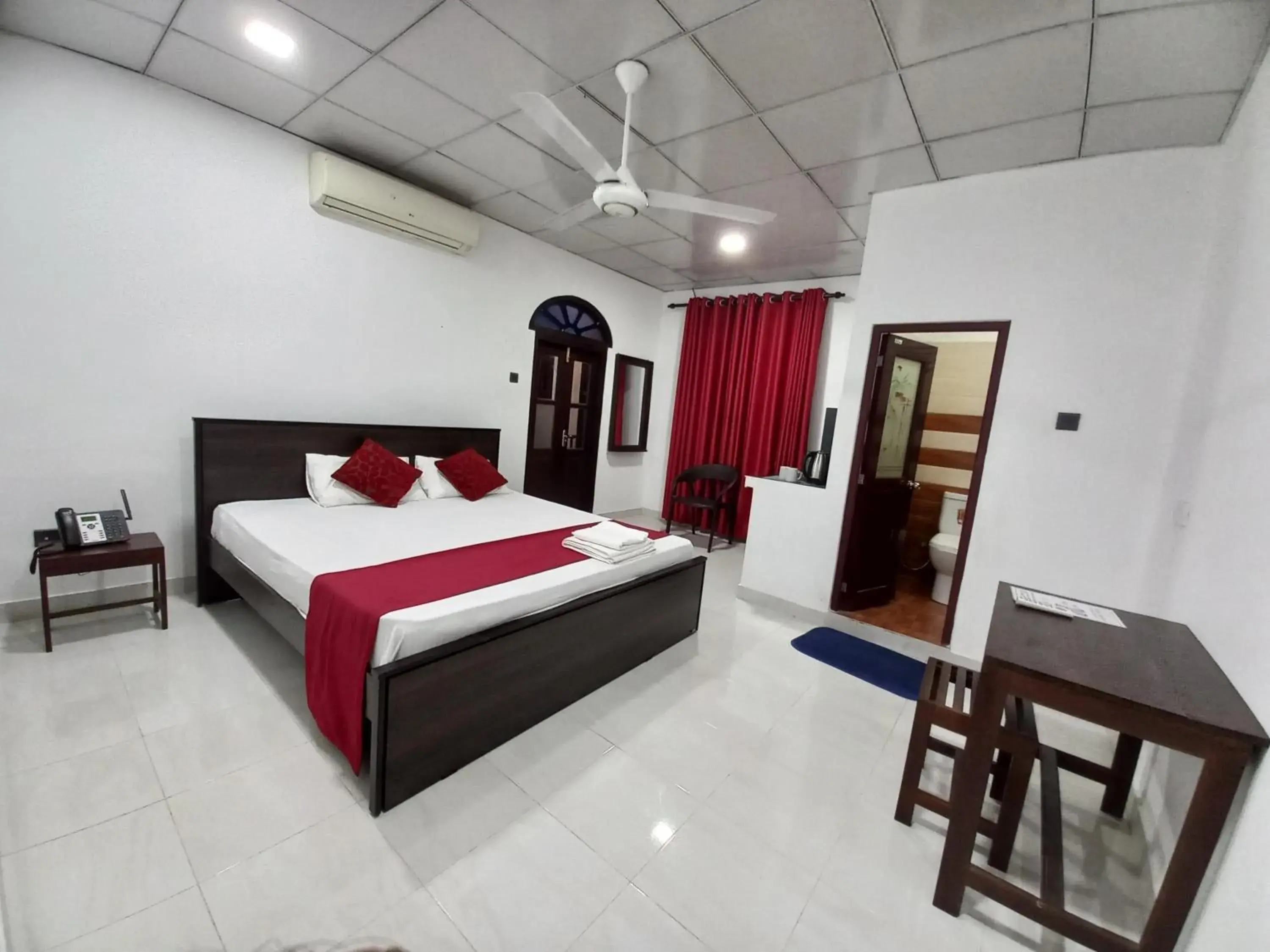 Deluxe Family Room in Airport Pearl Garden Transit Hotel Deluxe Family Room in Airport Pearl Garden Transit Hotel