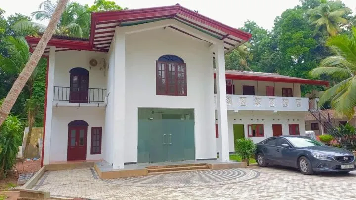 Property building in Airport Pearl Garden Transit Hotel