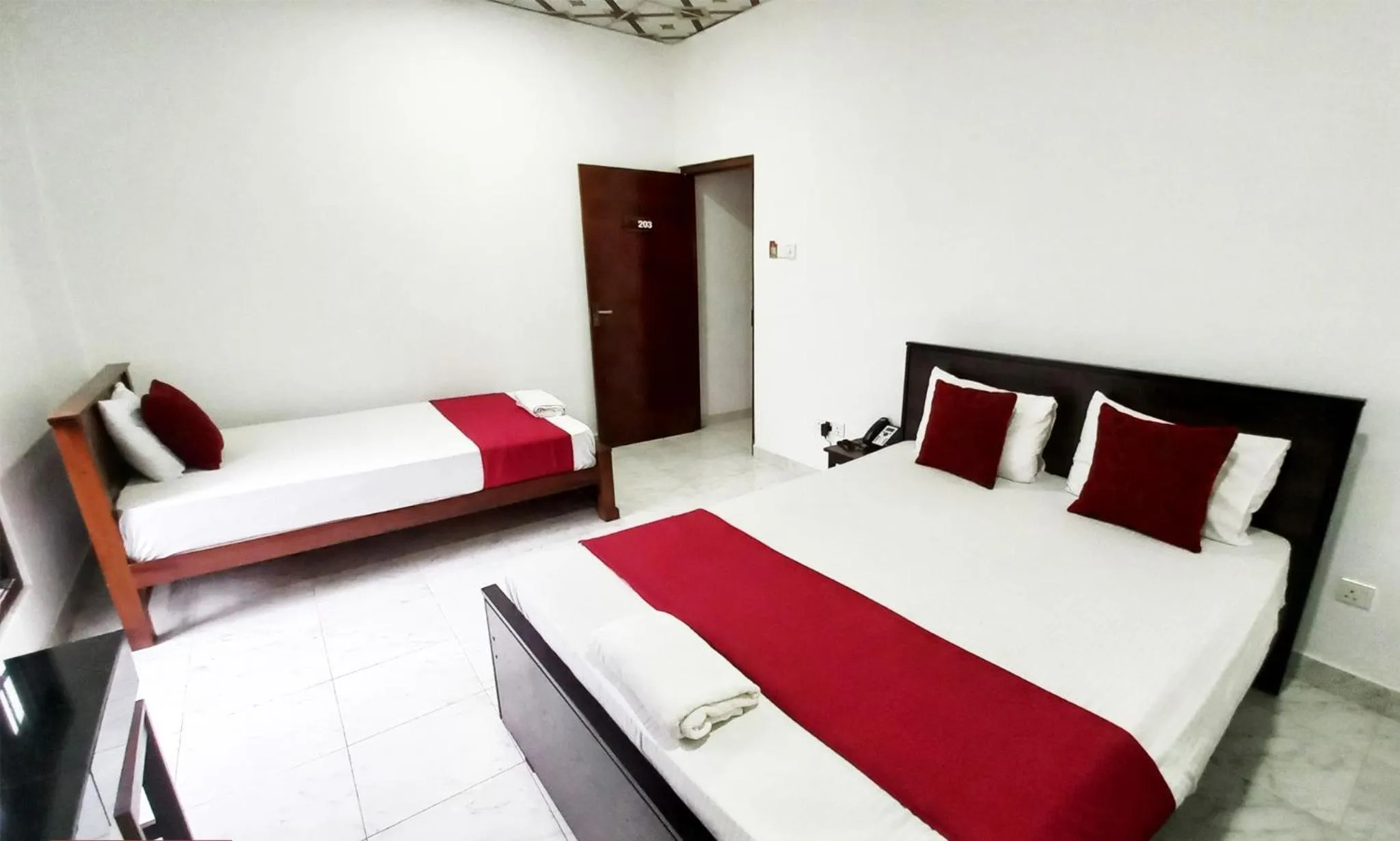 Airport Pearl Garden Transit Hotel