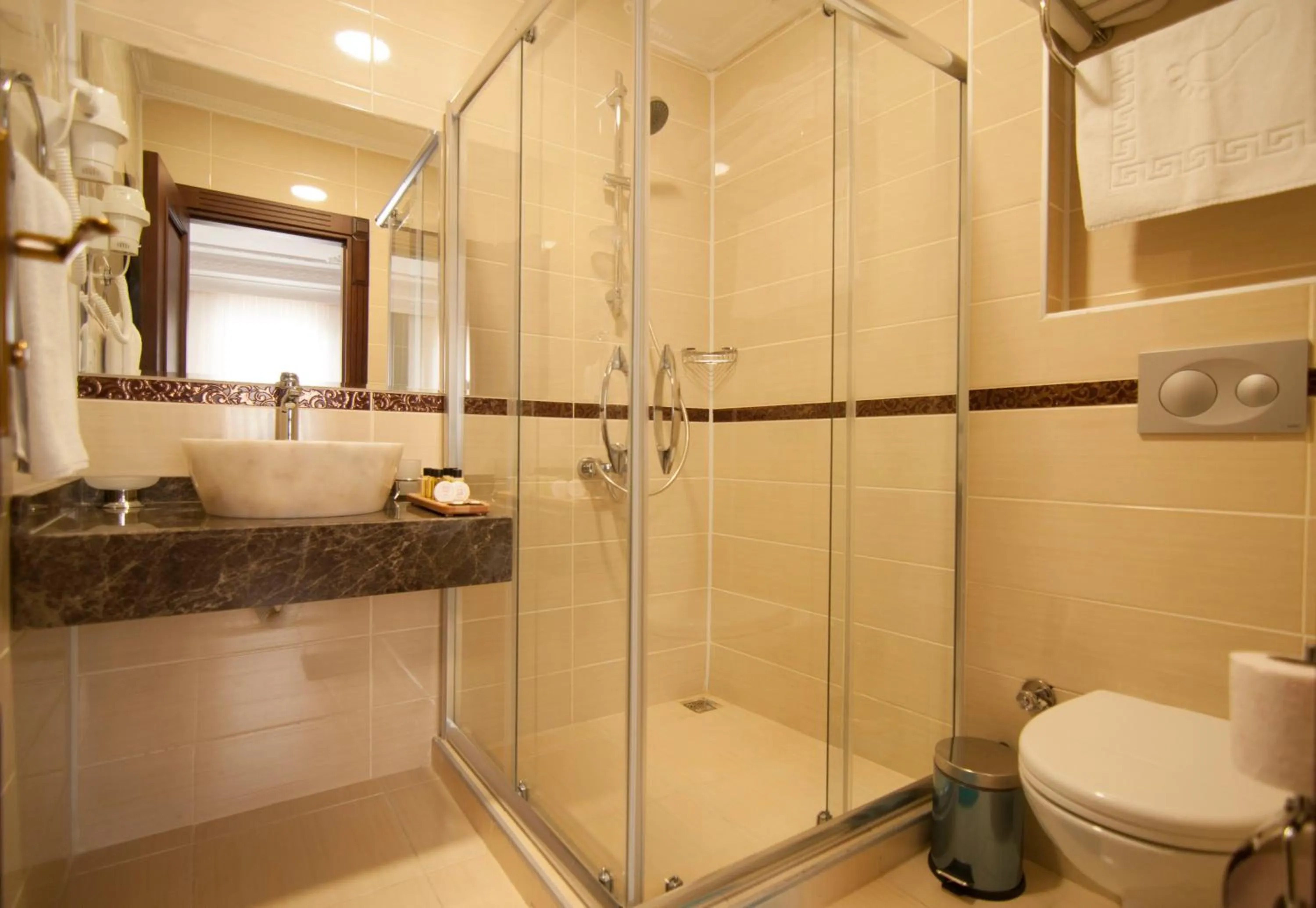 Shower in Akbiyik Suite Boutique Hotel