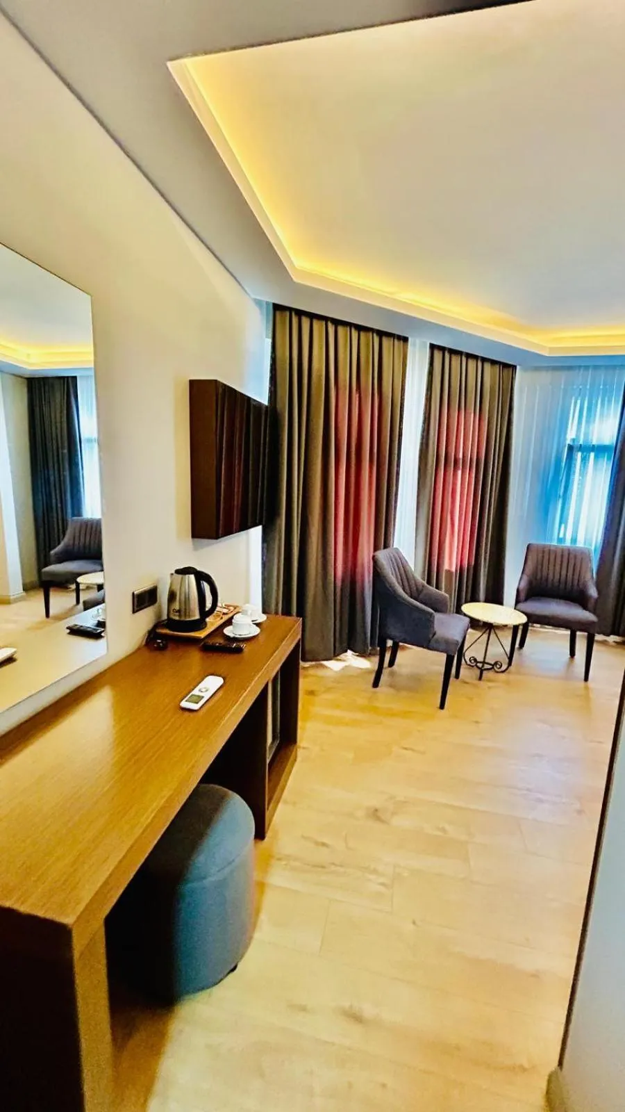 TV and multimedia in Akbiyik Suite Boutique Hotel