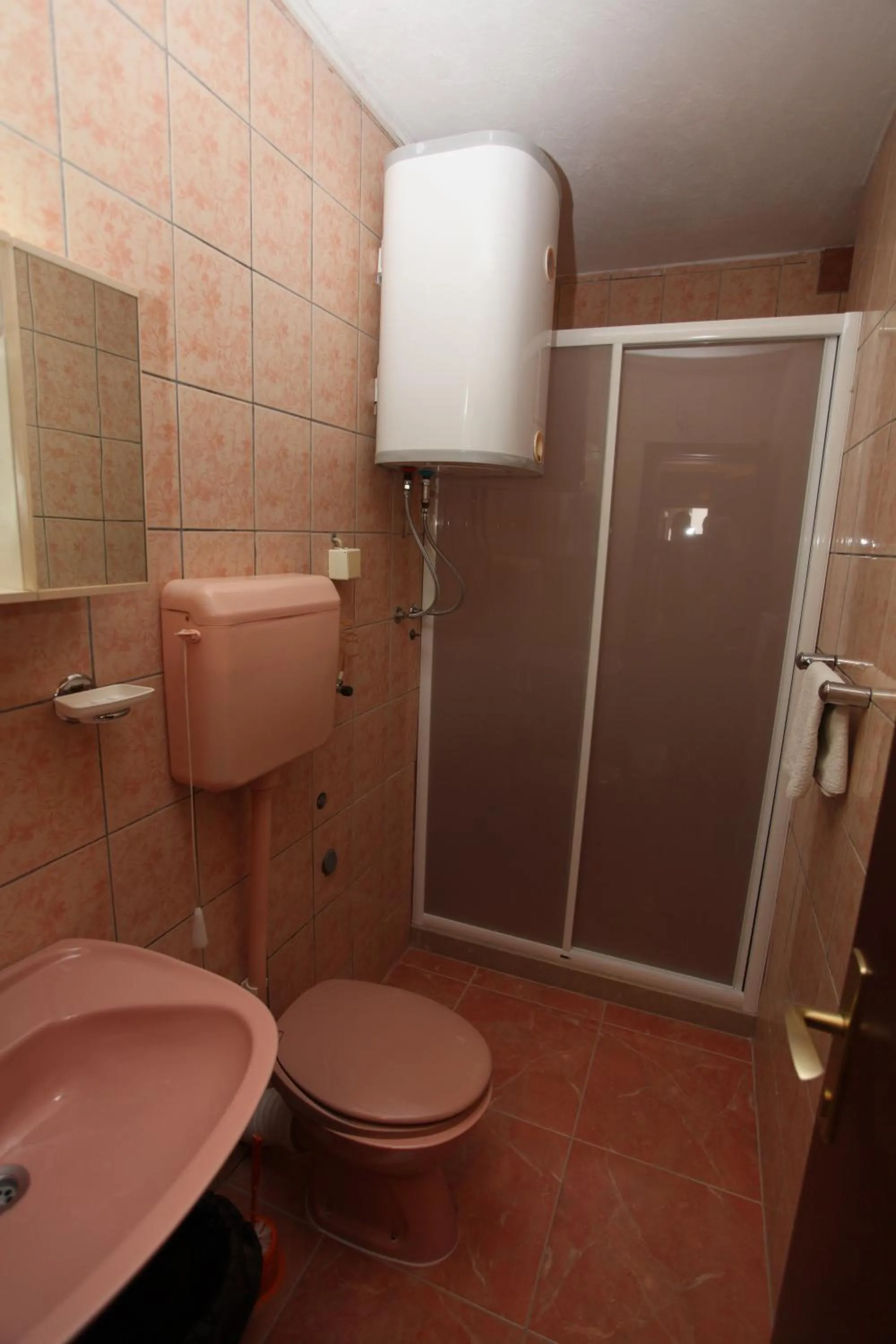 Bathroom in Apartments Memidz