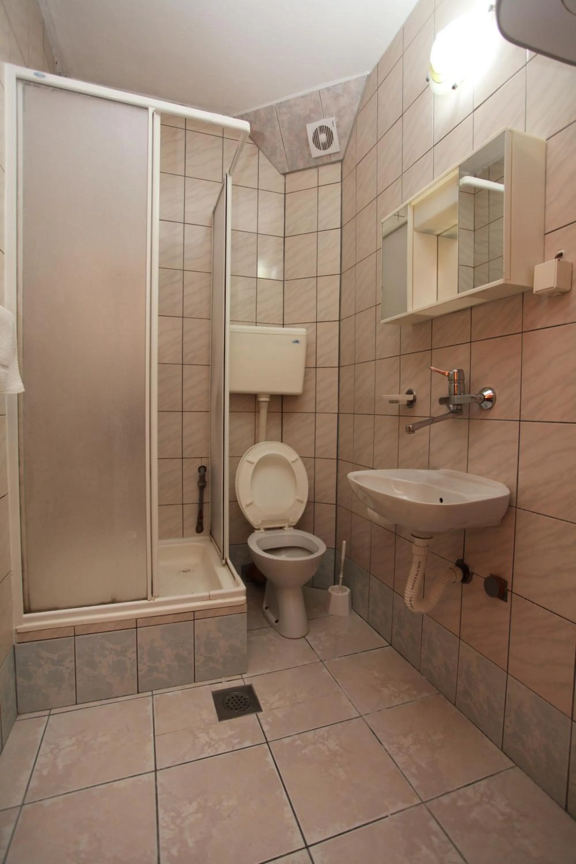 Bathroom in Apartments Memidz