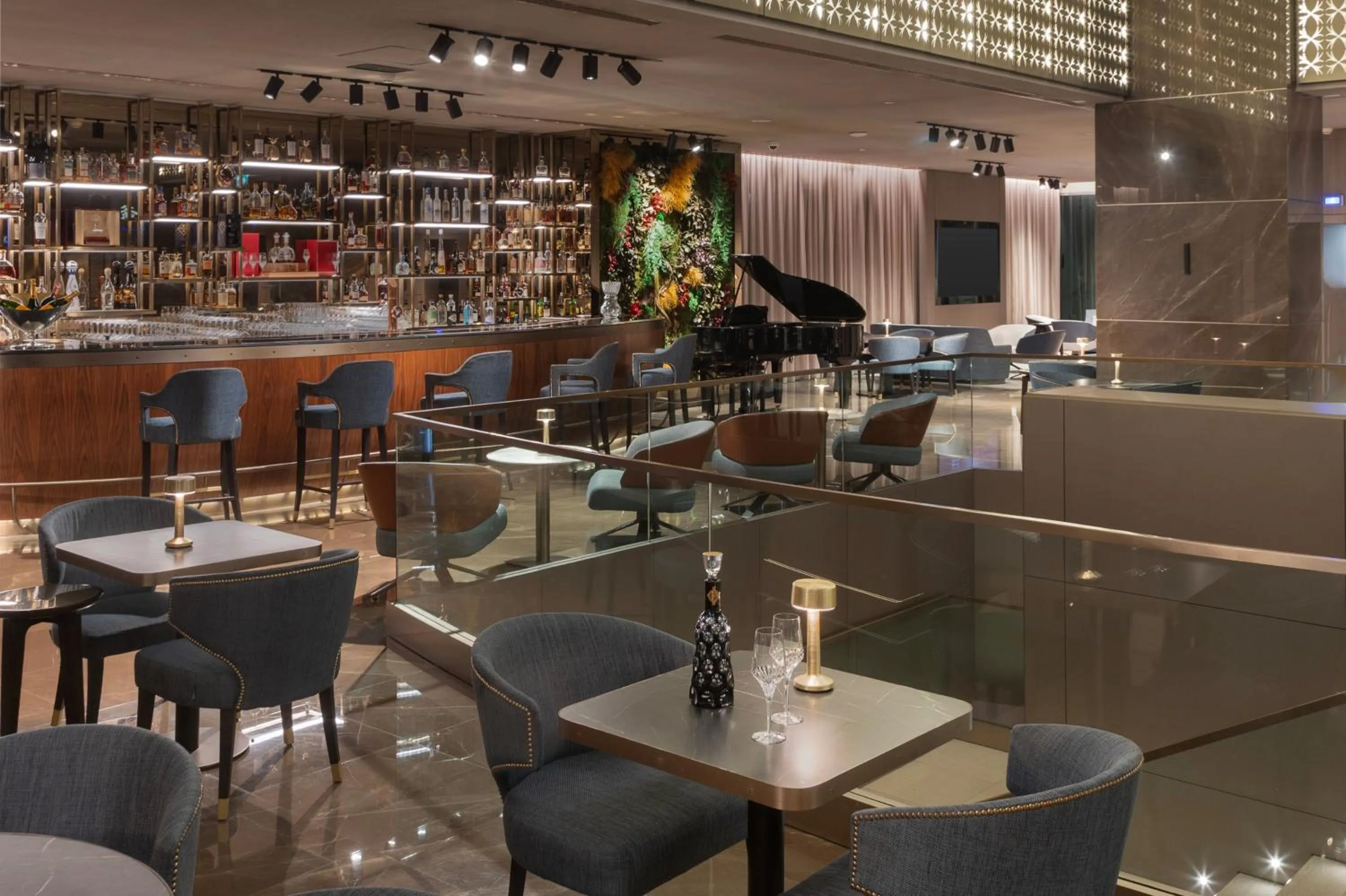 Lounge or bar in EPIC SANA Marquês Hotel