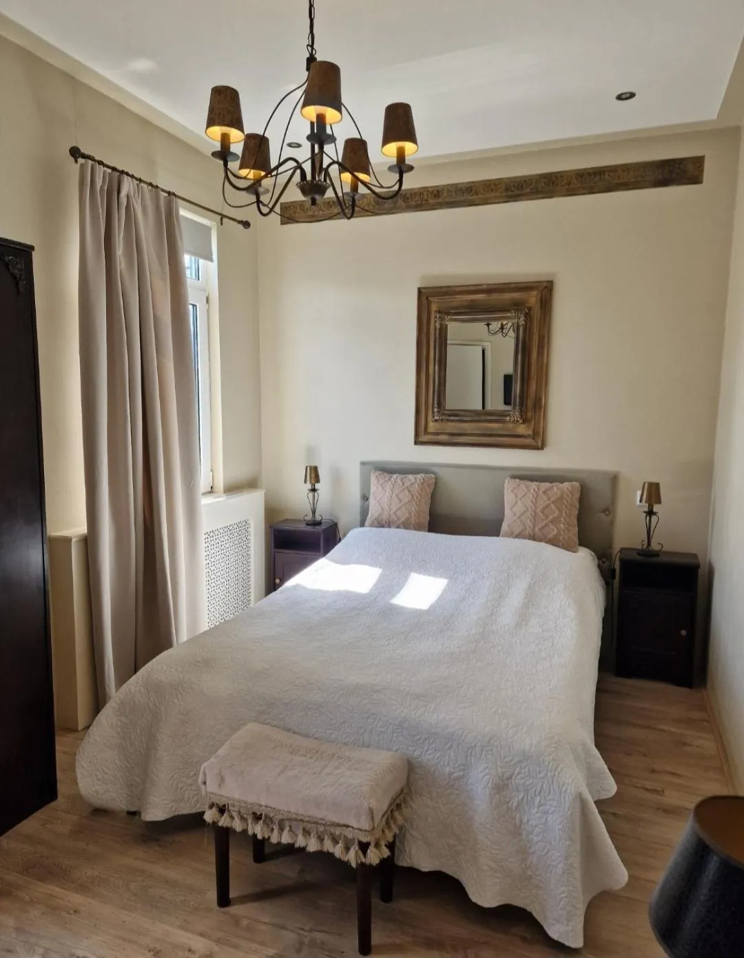 Bed in Pension Zee en Duinzicht