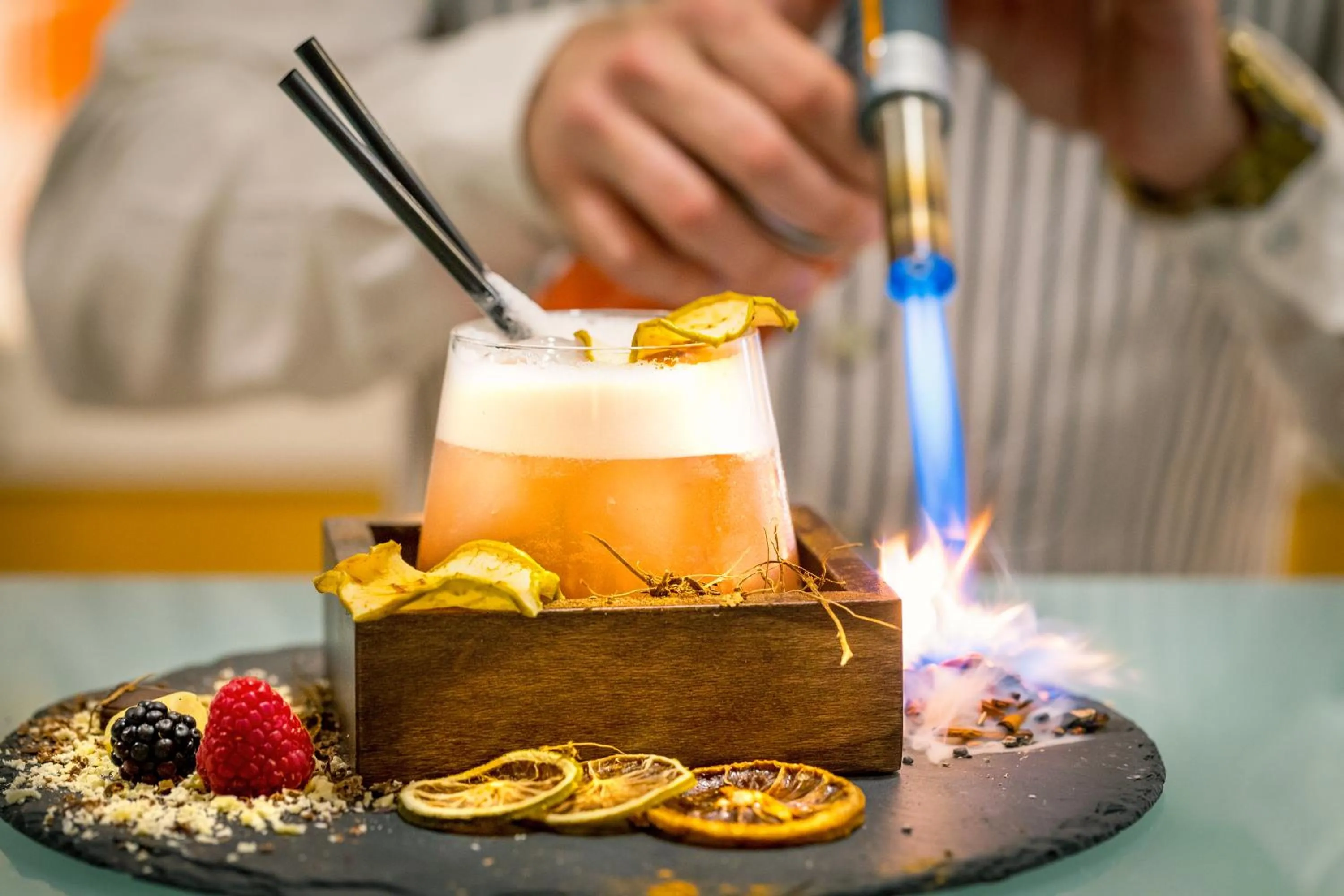 Lounge or bar in SANA Malhoa Hotel