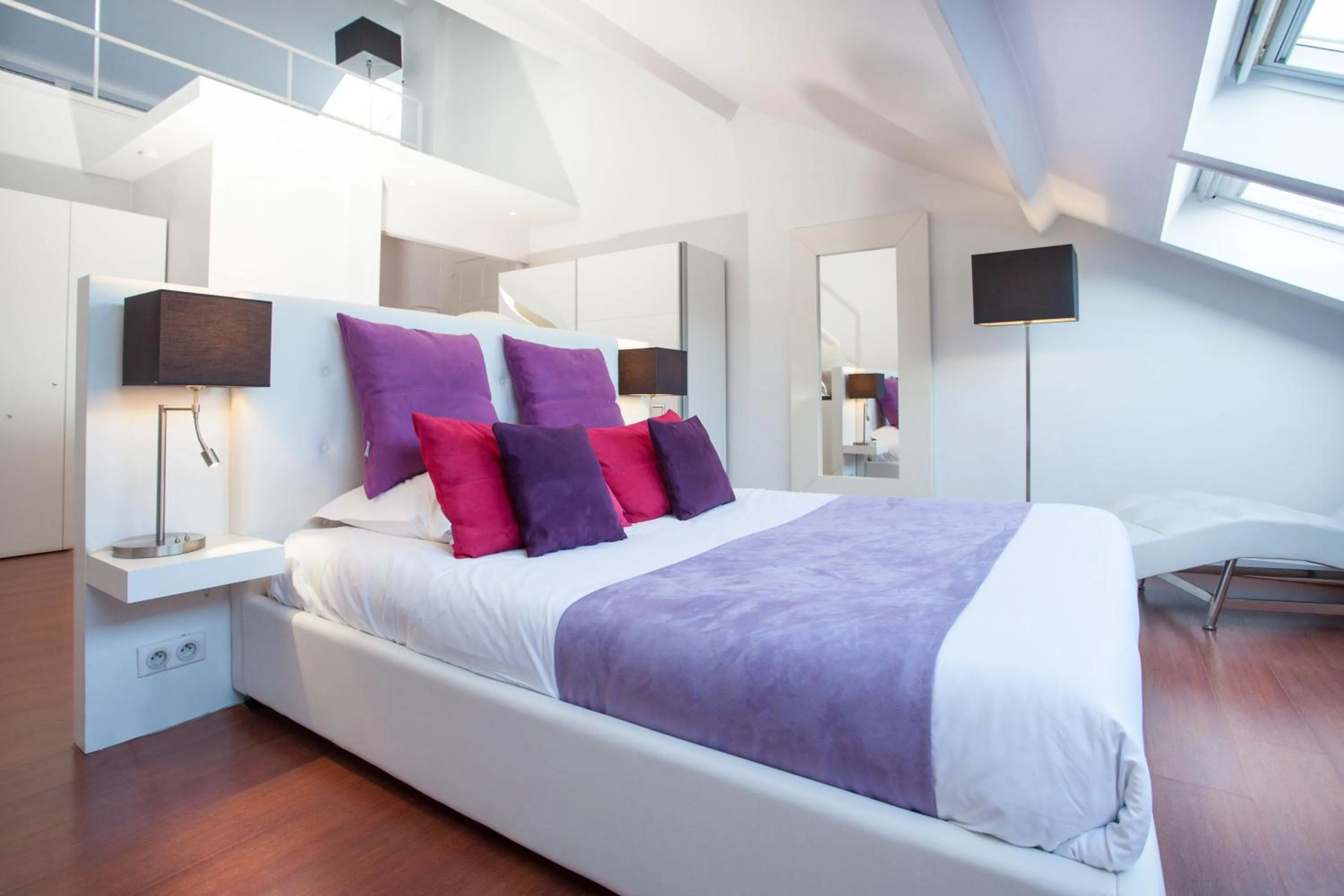 Bedroom, Bed in L'Esplanade Lille