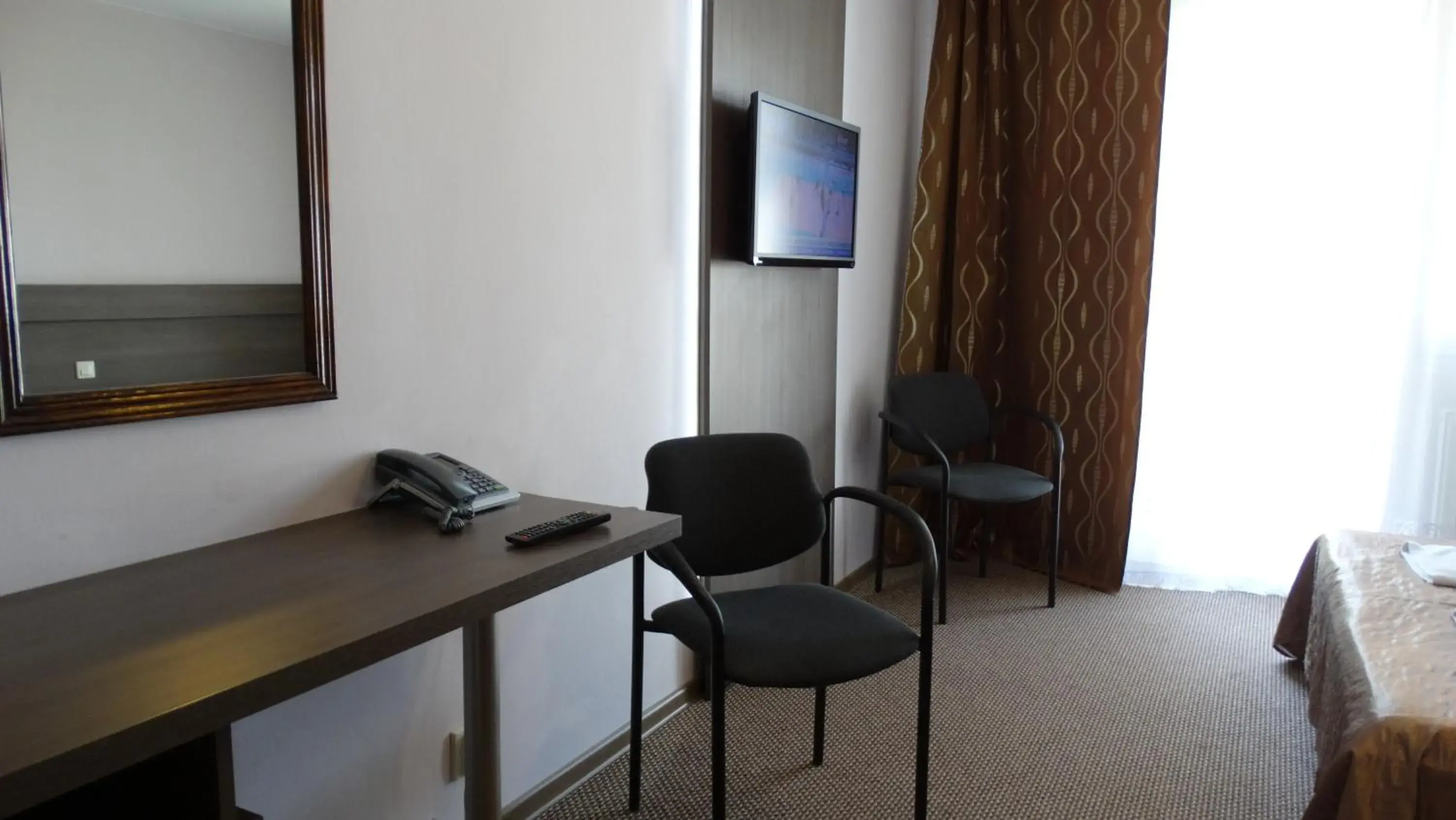 Single Room with Private Bathroom in Hotel Junior Single Room with Private Bathroom in Hotel Junior