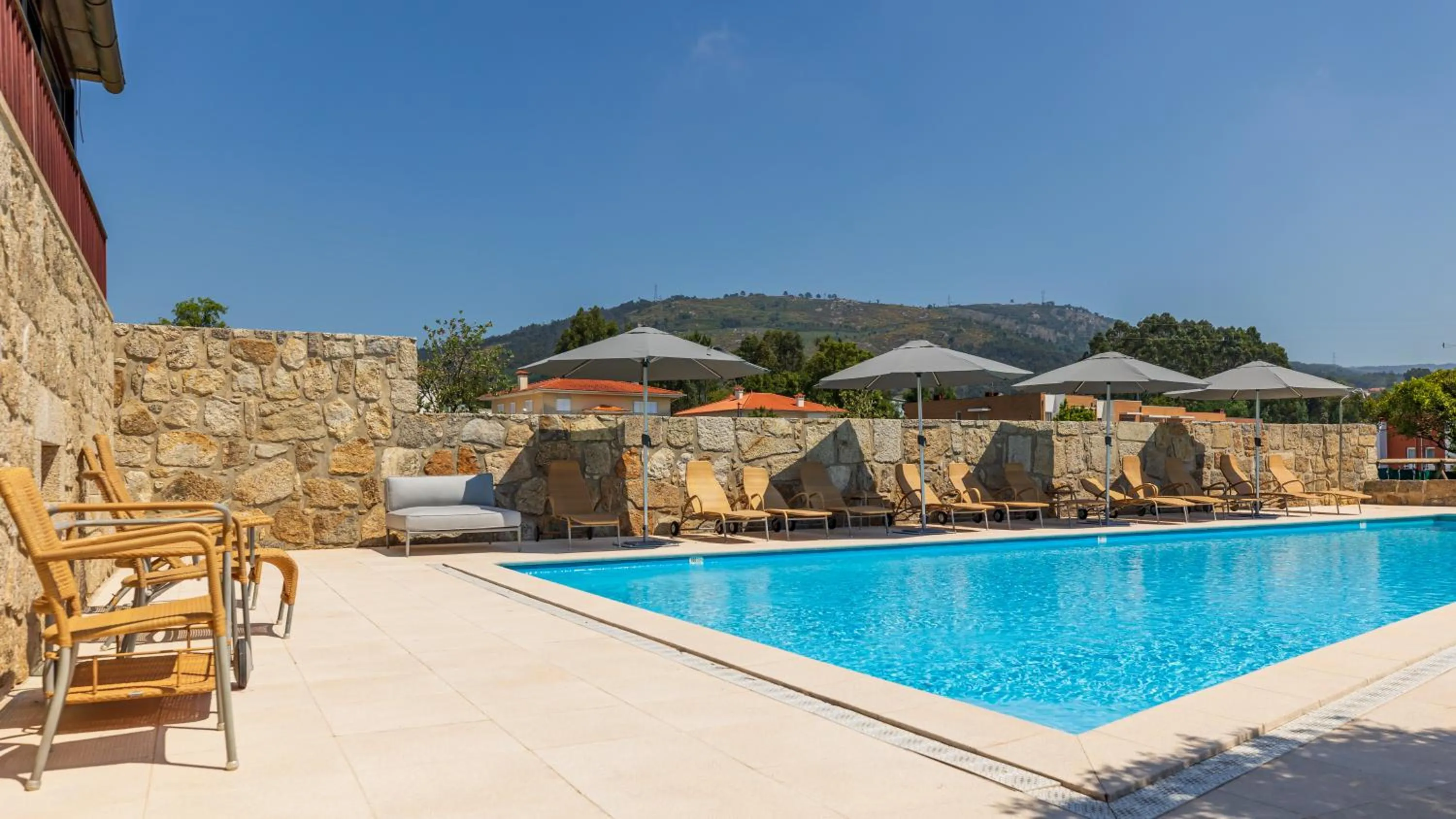 Swimming pool in Hotel Rural Quinta de Sao Sebastiao