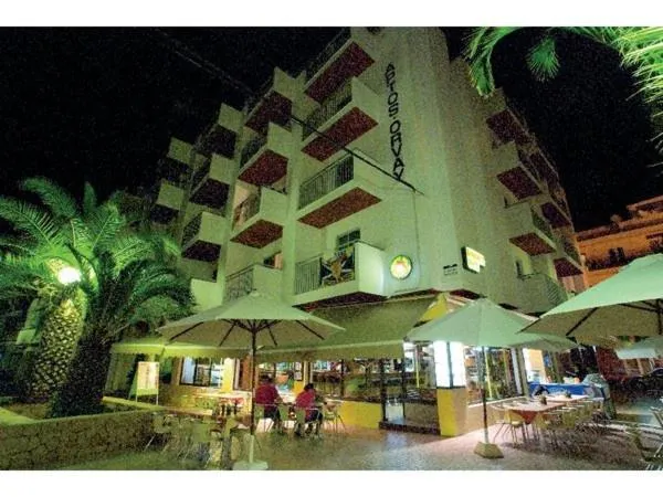 Property building in Apartamentos Orvay