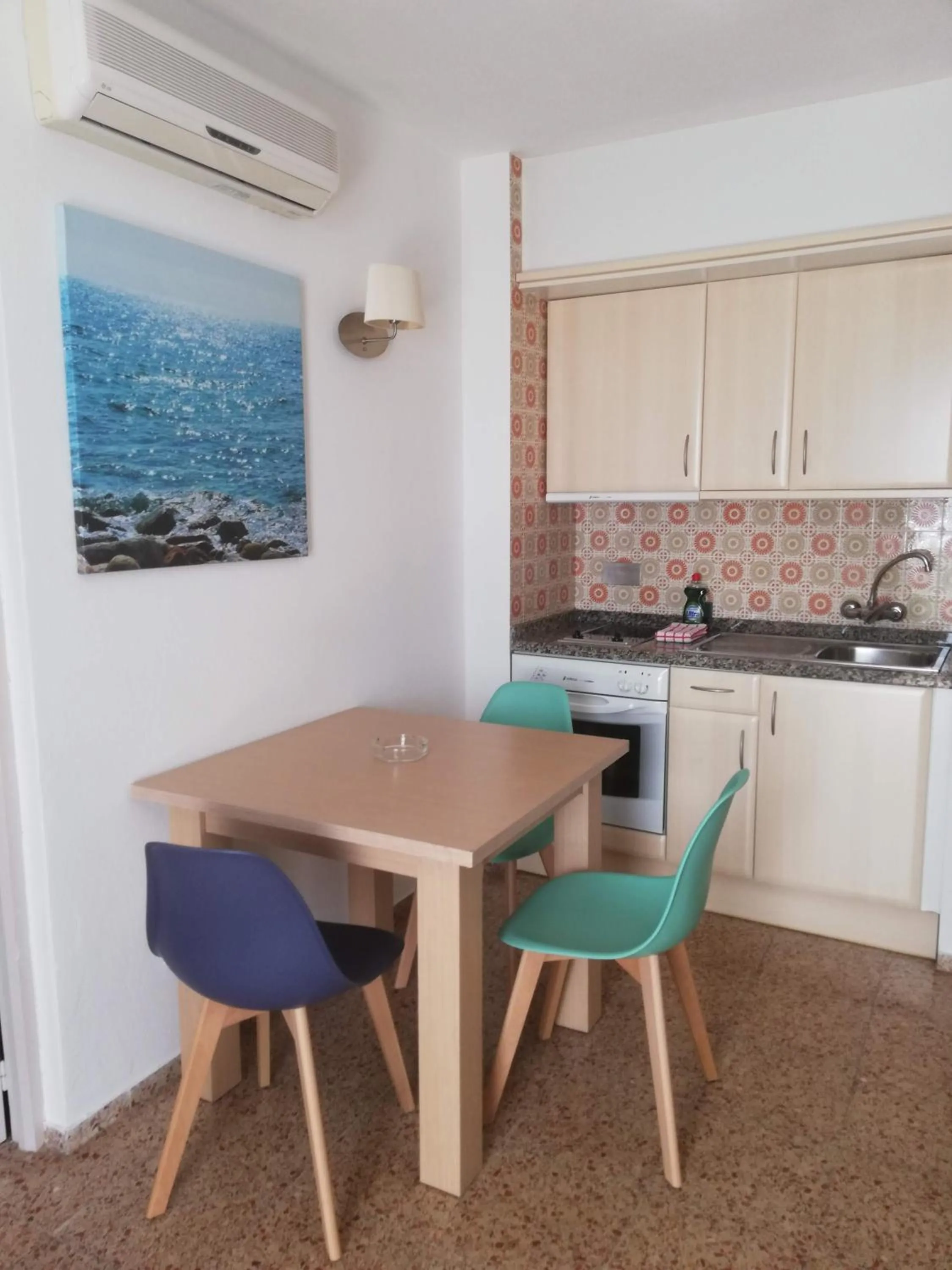 Kitchen or kitchenette in Apartamentos Orvay