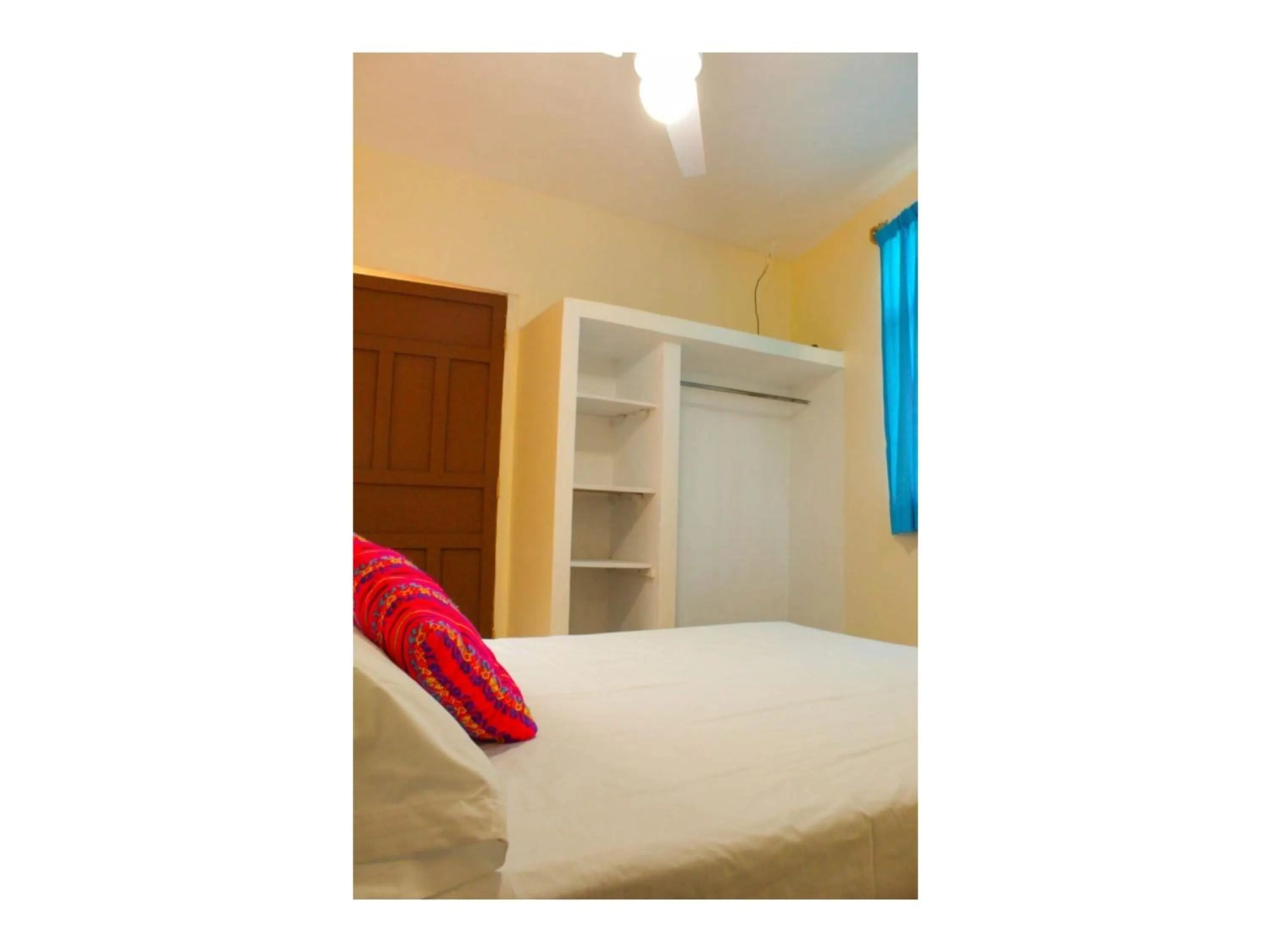 Bedroom, Bunk Bed in OYO Hotel Cannacare