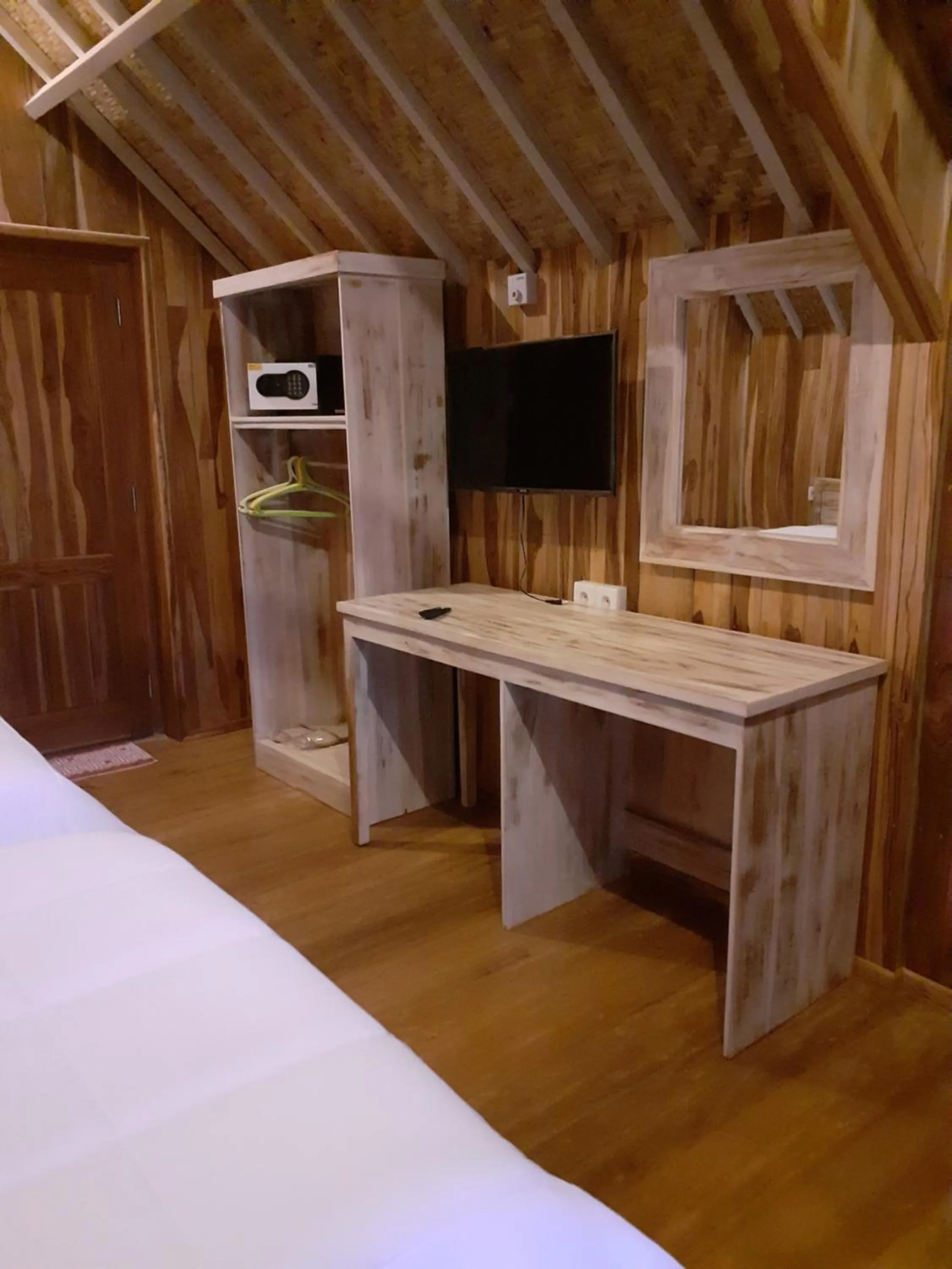 Bed in Tetebatu Flush Harmony