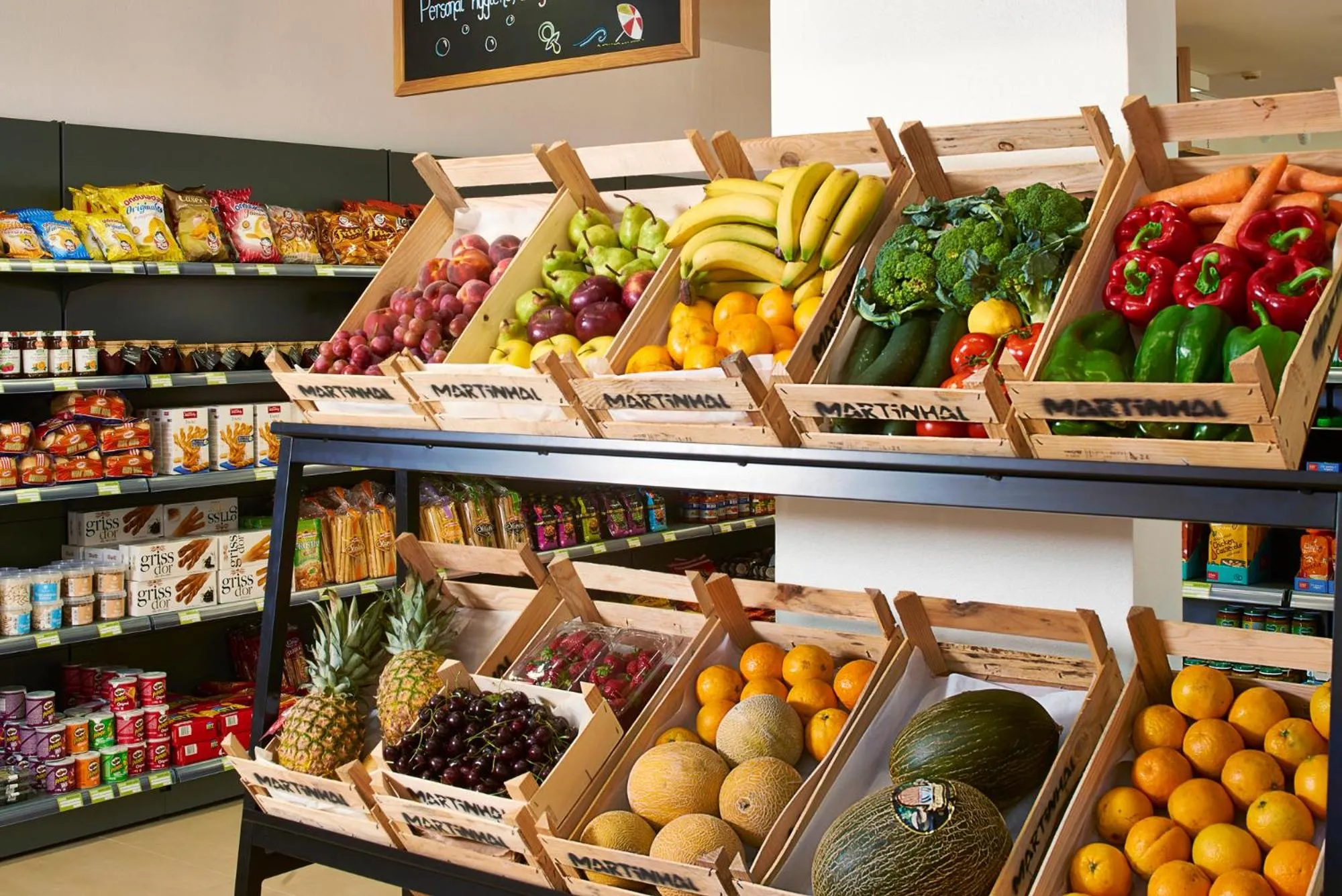 Supermarket/grocery shop in Martinhal Quinta Family Resort