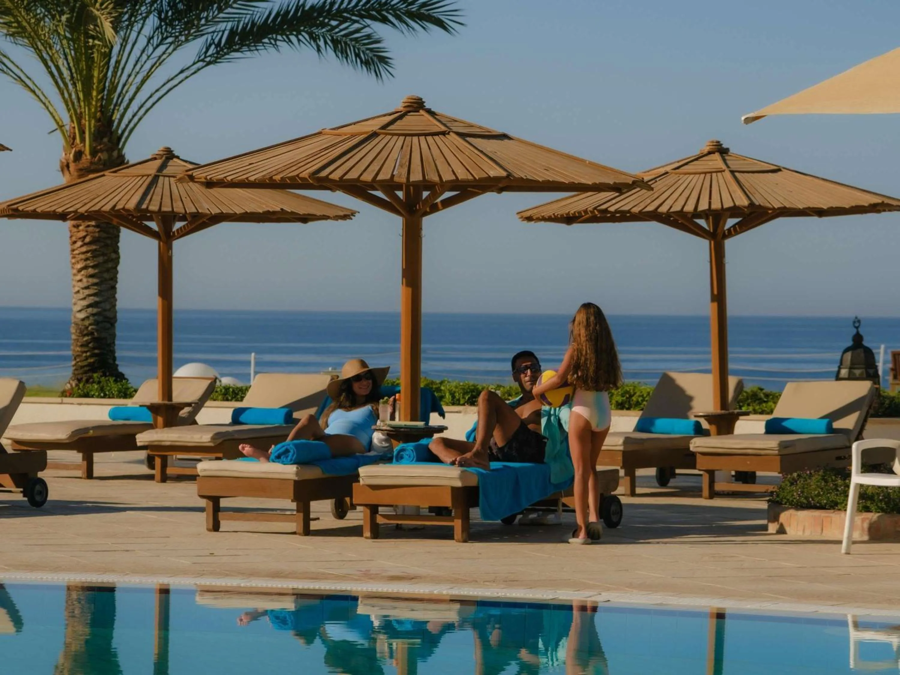 Lounge or bar in Movenpick Resort Sharm El Sheikh